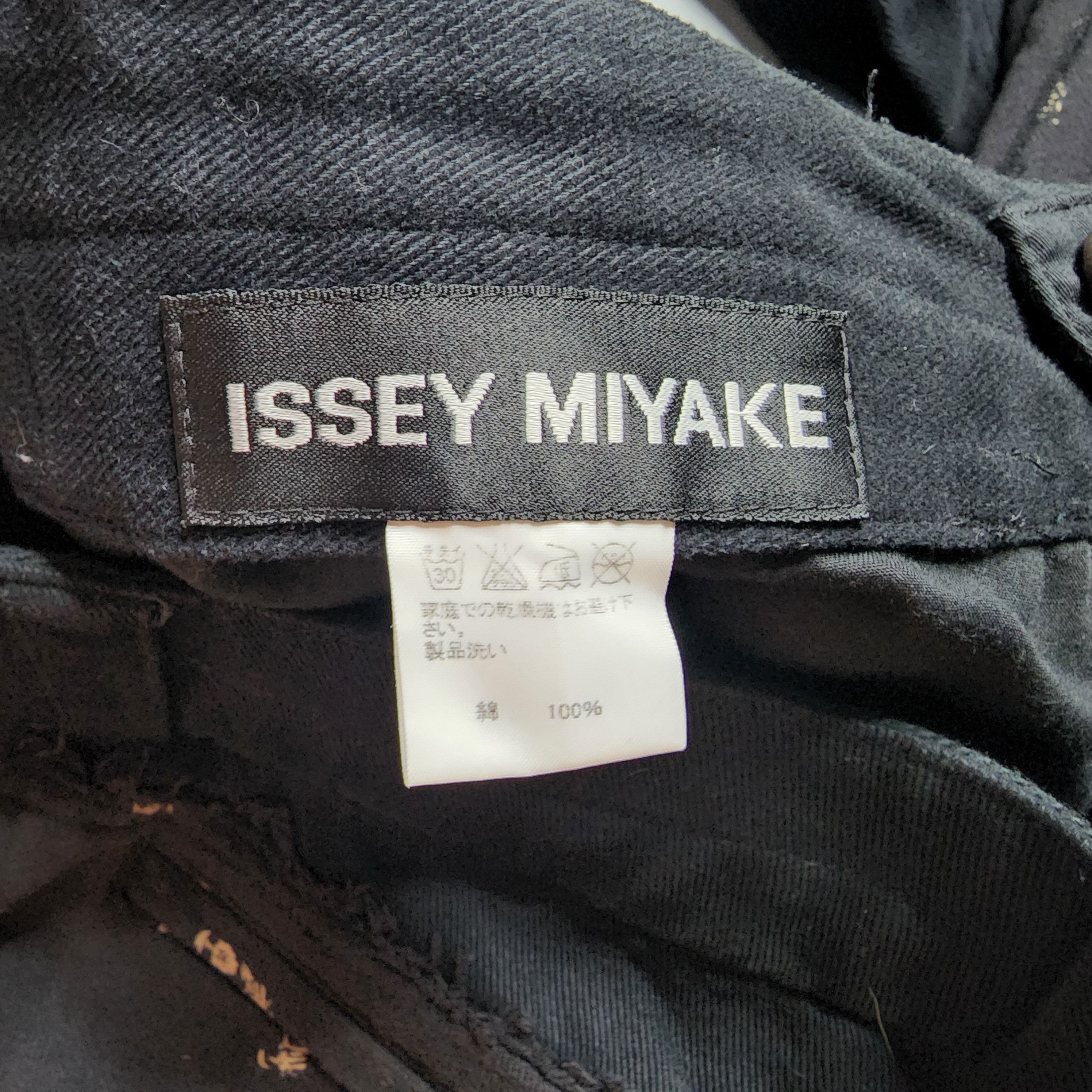 Issey Miyake Issey Miyake Men - AW04 Reconstructed Hybrid Baggy Pants Size US 34 / EU 50 - 8 Thumbnail