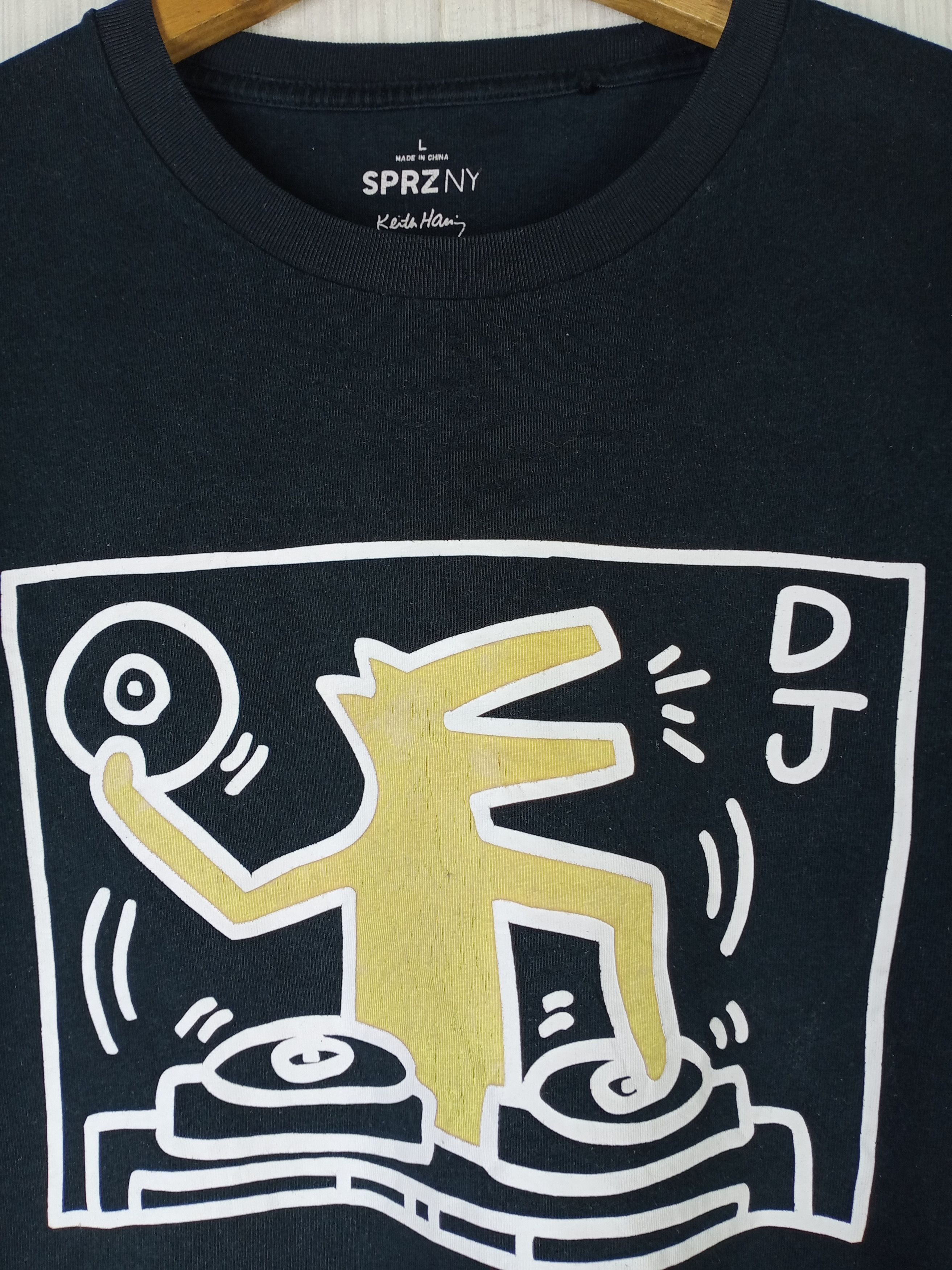 Keith Haring Rare Keith Haring DJ Art Tshirt Size US M / EU 48-50 / 2 - 2 Thumbnail