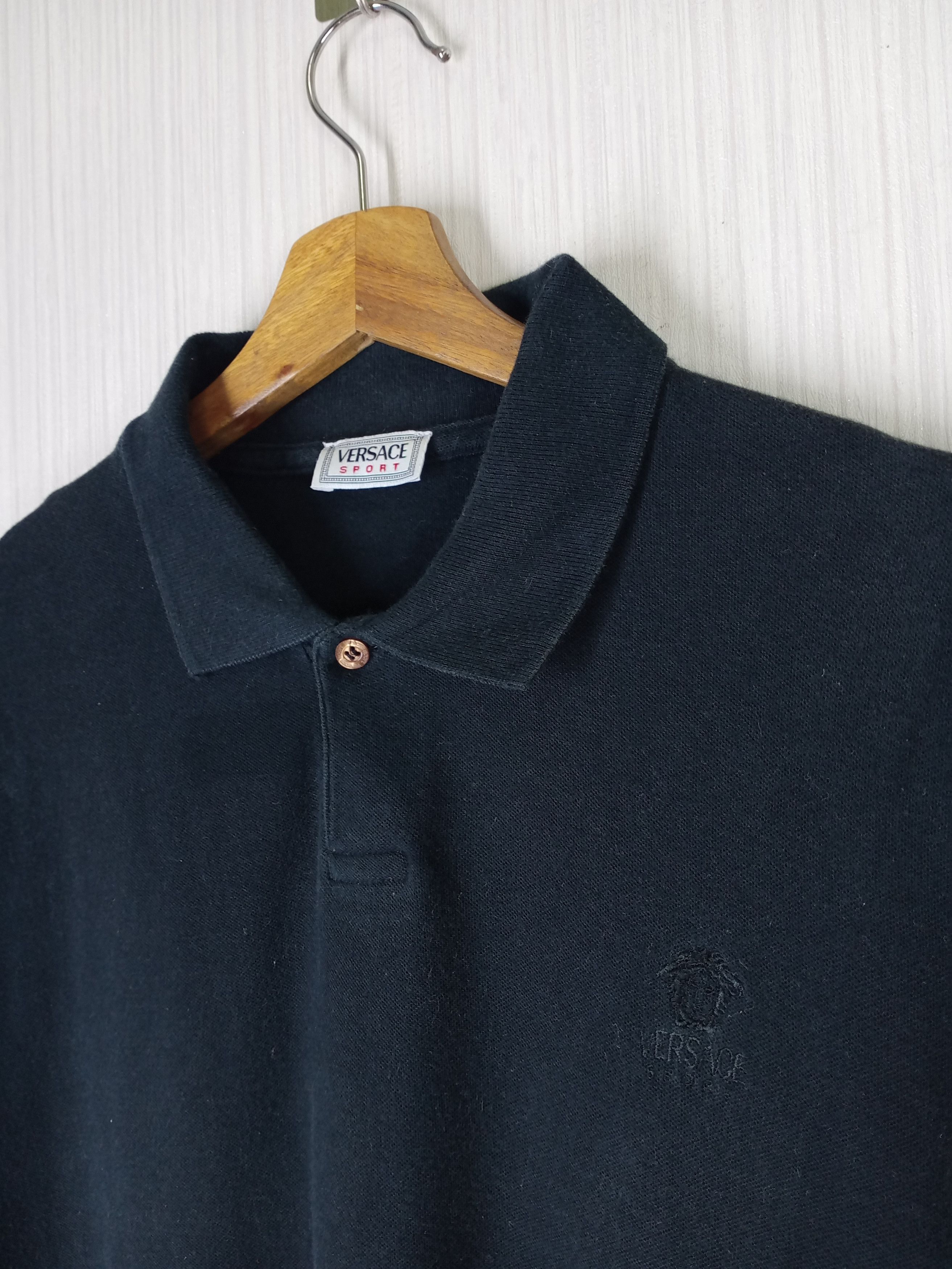 Versace Vintage Versace Polo Shirt Sport Medusa Size US L / EU 52-54 / 3 - 2 Thumbnail
