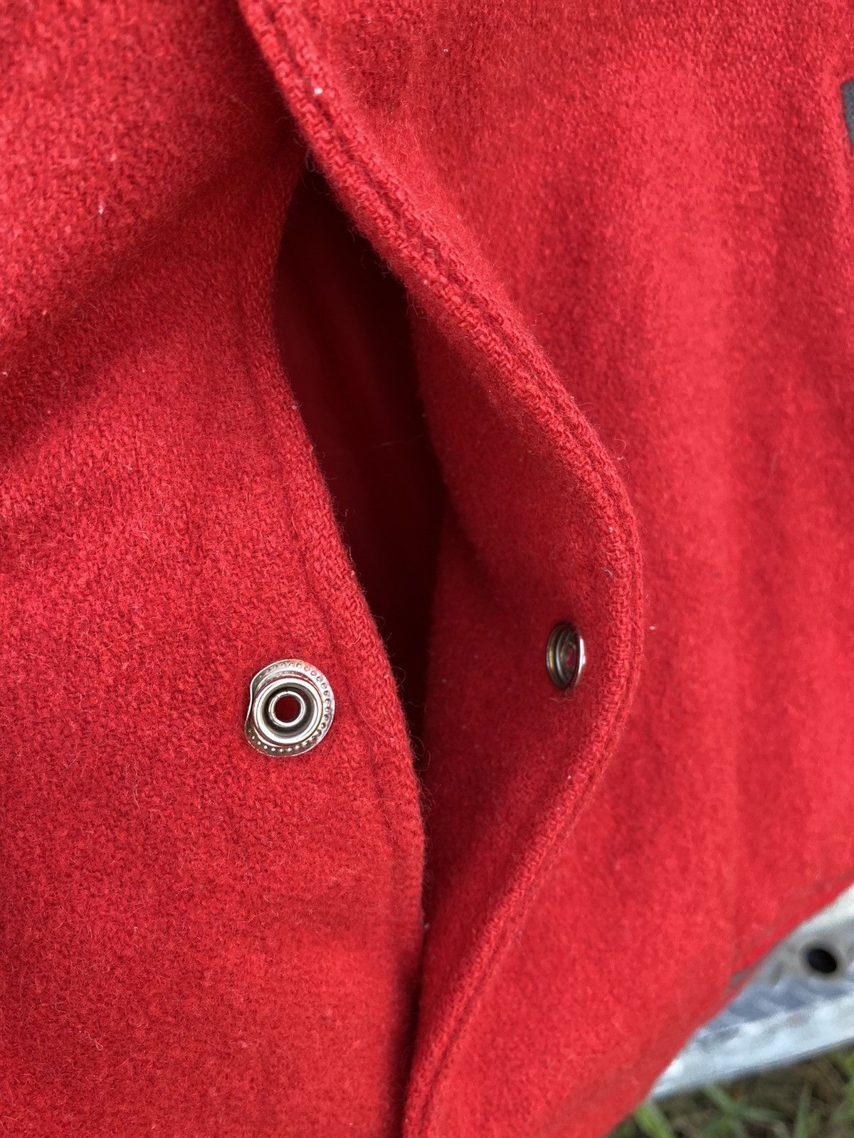 Vintage Vintage Unbrand Plain Red Varsity Jacket Size US L / EU 52-54 / 3 - 7 Thumbnail