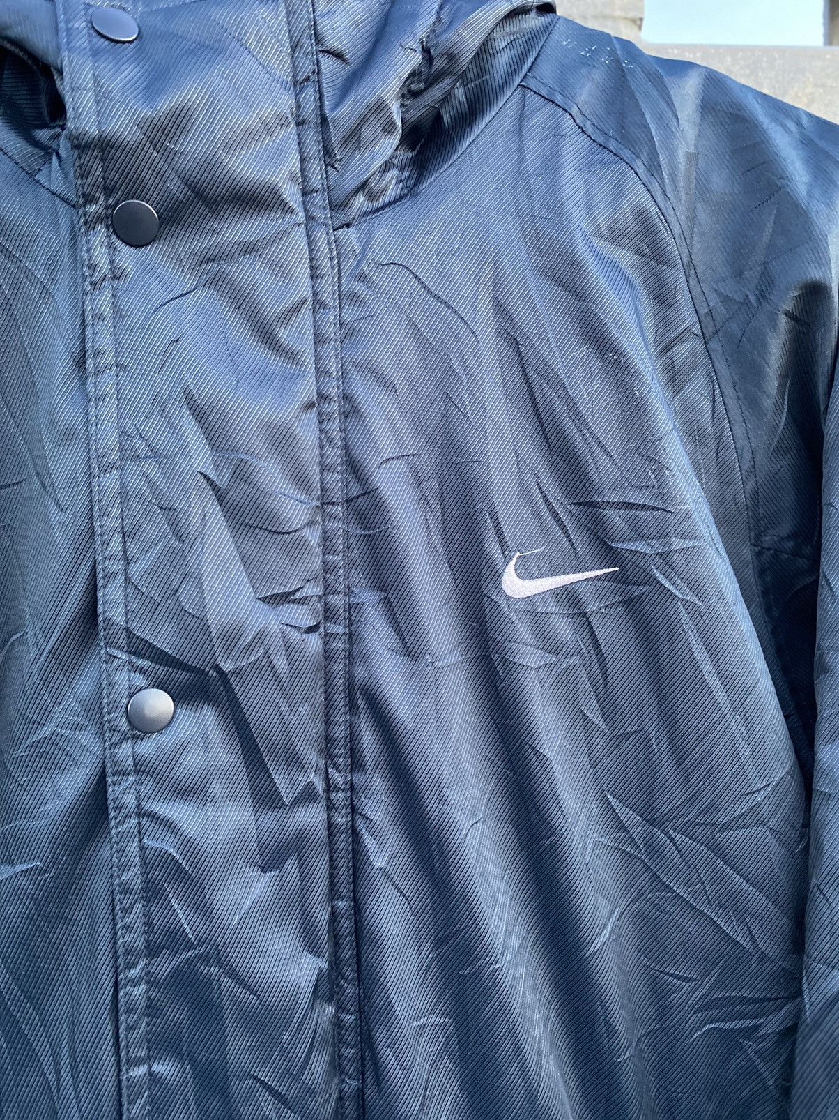 Nike Vintage Nike Jacket Big Logo Swoosh Back Size L Size US L / EU 52-54 / 3 - 3 Thumbnail