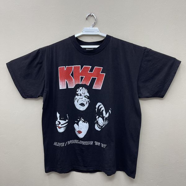 Kiss Vintage 90s Kiss Band T-Shirt As Seen On Rose BlackPink | Grailed