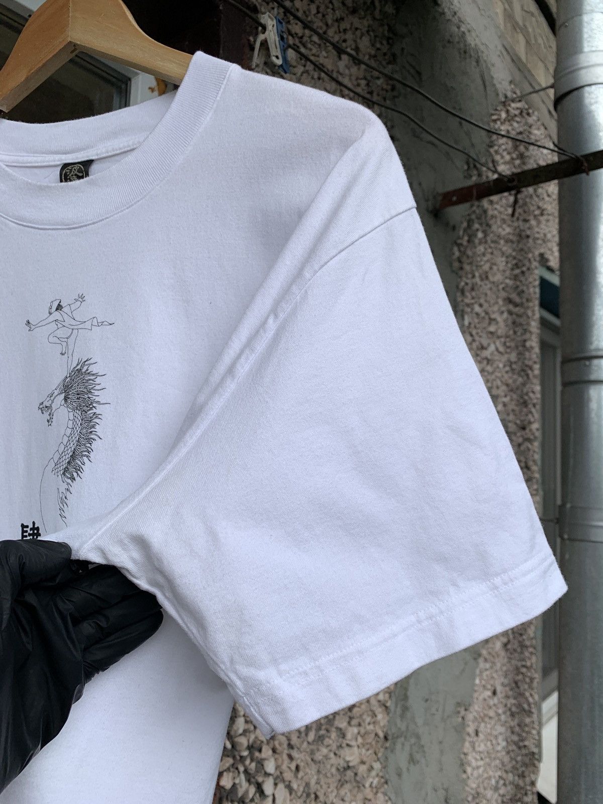Japanese Brand 2004 Vintage Takeda Hideo Japanese Dragon Art White T-Shirt Size US L / EU 52-54 / 3 - 16 Thumbnail