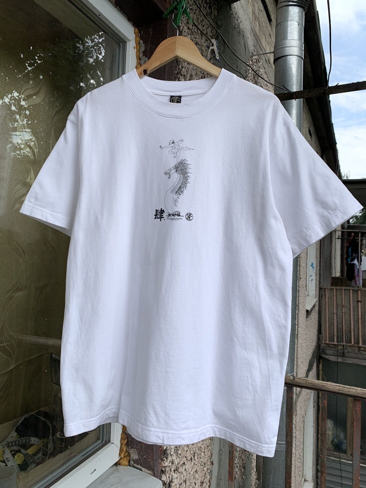 Japanese Brand 2004 Vintage Takeda Hideo Japanese Dragon Art White T-Shirt Size US L / EU 52-54 / 3 - 2 Thumbnail