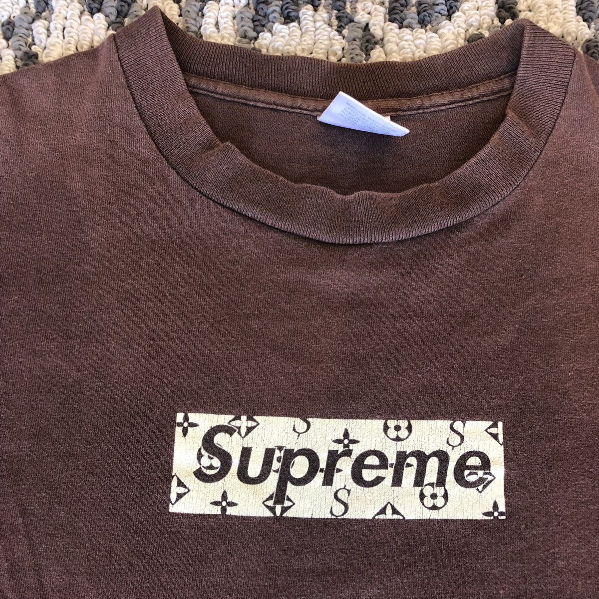 Supreme lv monogram box logo tee