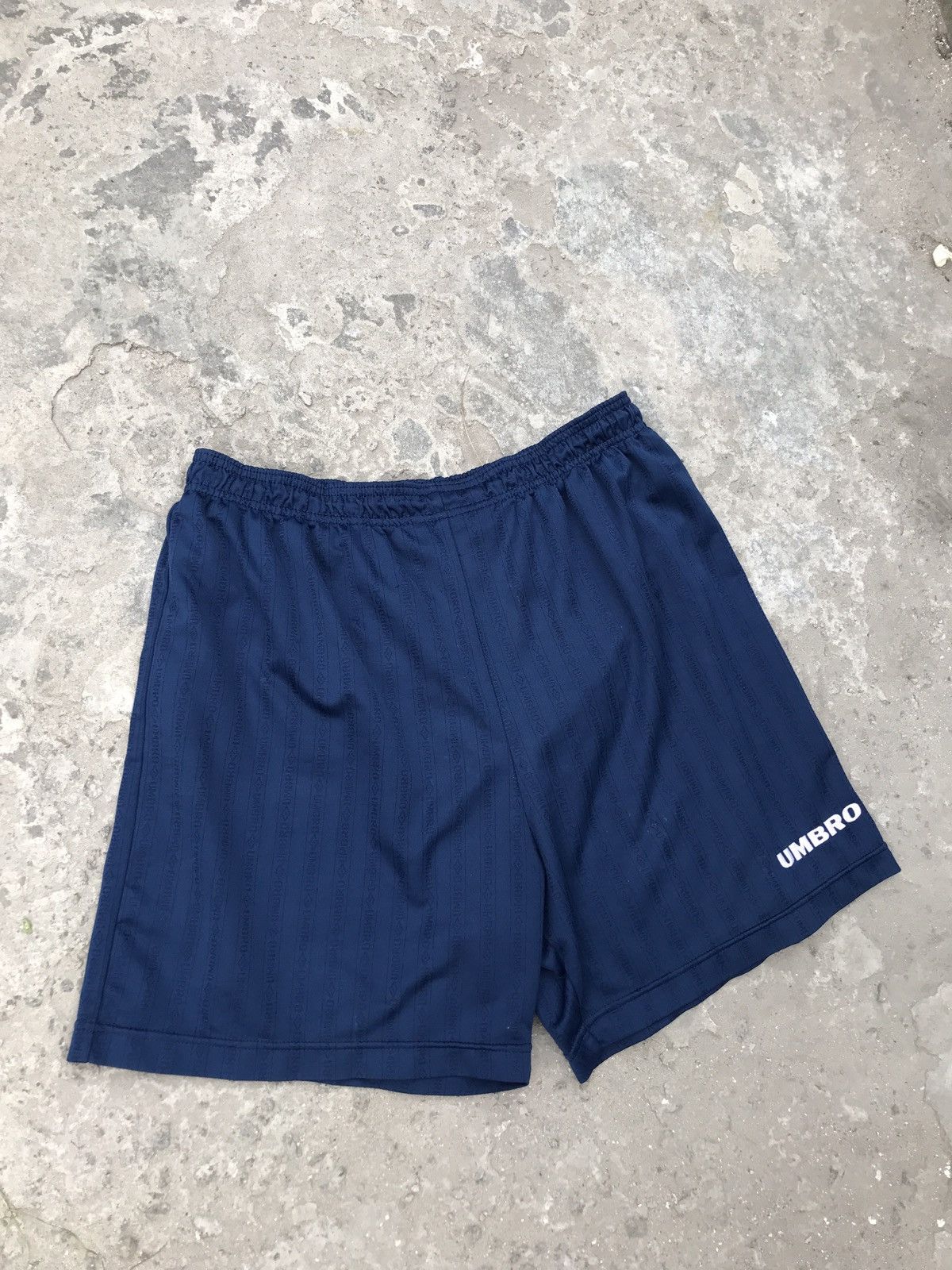 Umbro × Vintage Umbro Vintage 90s Monogram Shorts L sz Size US 34 / EU 50 - 2 Thumbnail