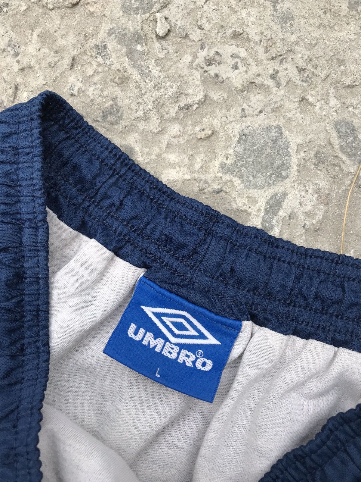 Umbro × Vintage Umbro Vintage 90s Monogram Shorts L sz Size US 34 / EU 50 - 5 Thumbnail
