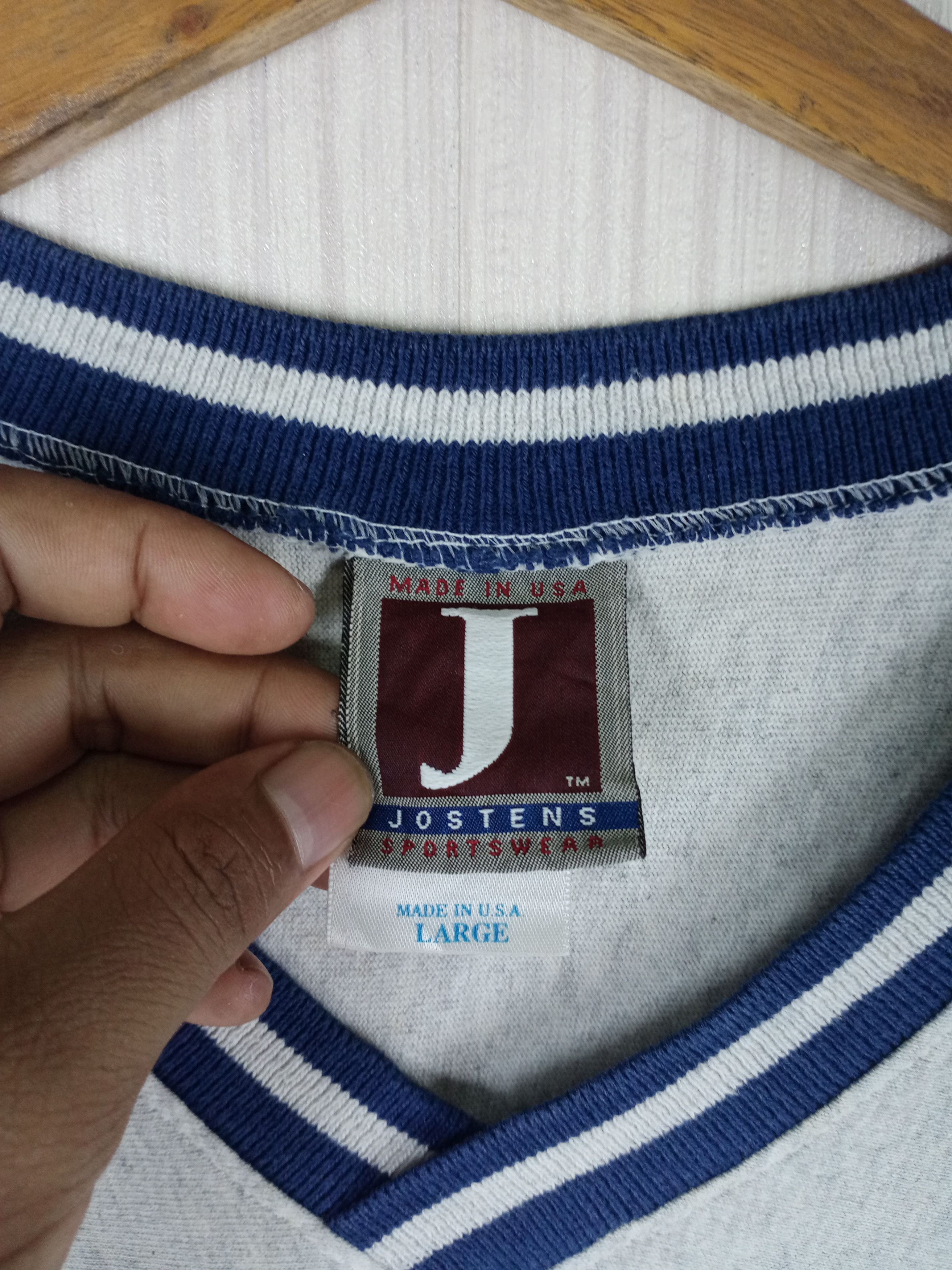 Vintage Vintage 90s The University Of Michigan Wolverines Tee Size US L / EU 52-54 / 3 - 4 Thumbnail