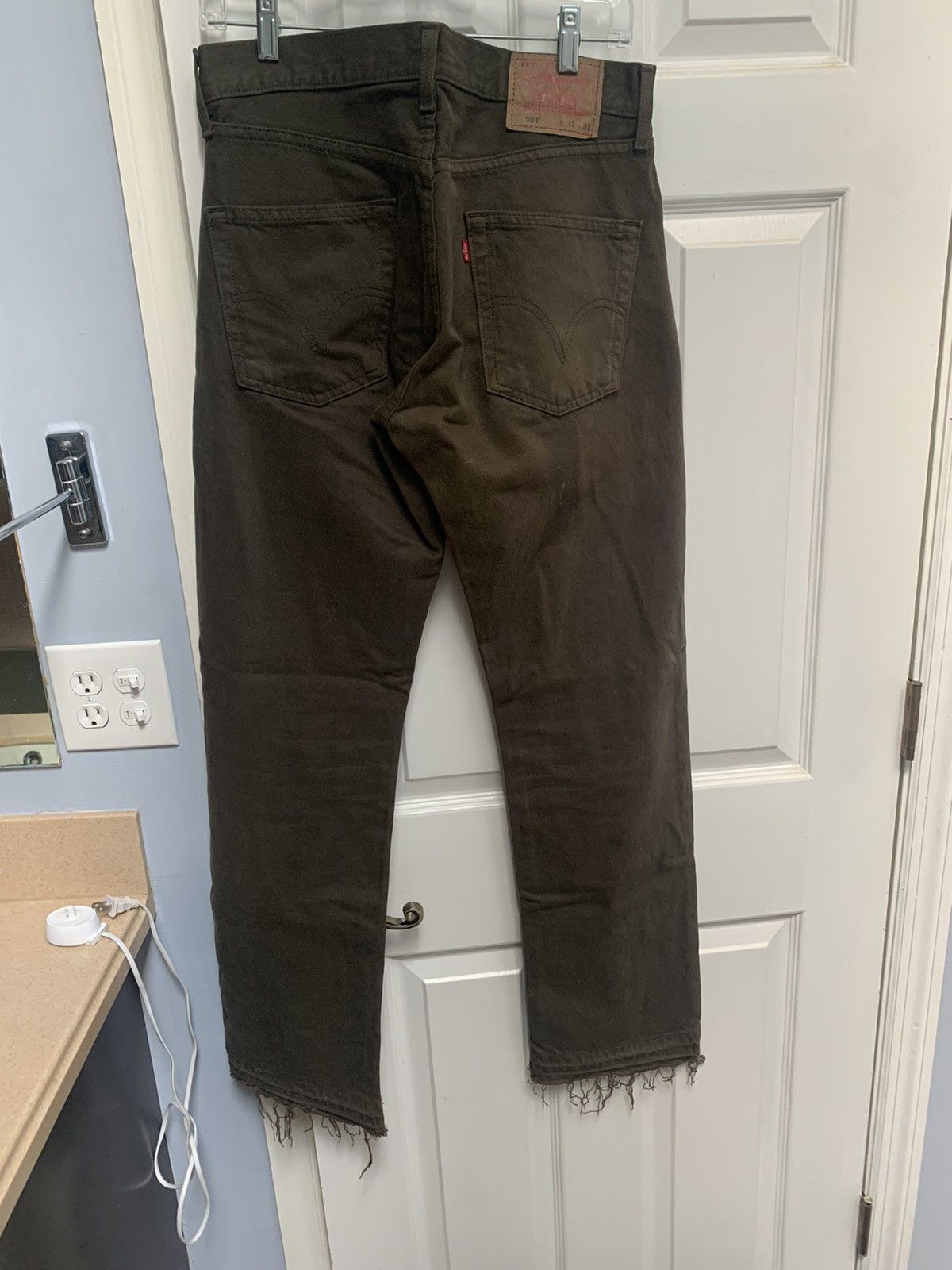 Levi's Vintage Levi’s 501 Dark Olive Size US 32 / EU 48 - 2 Thumbnail
