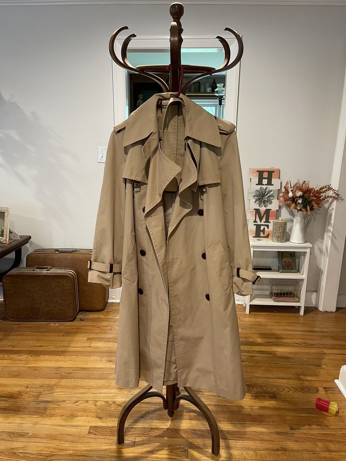 (Etienna Aigner) Trench Coat: Size 8
