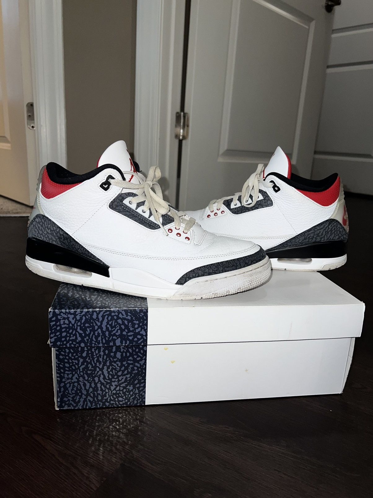 Air Jordan 3 Fire Red Retro Denim