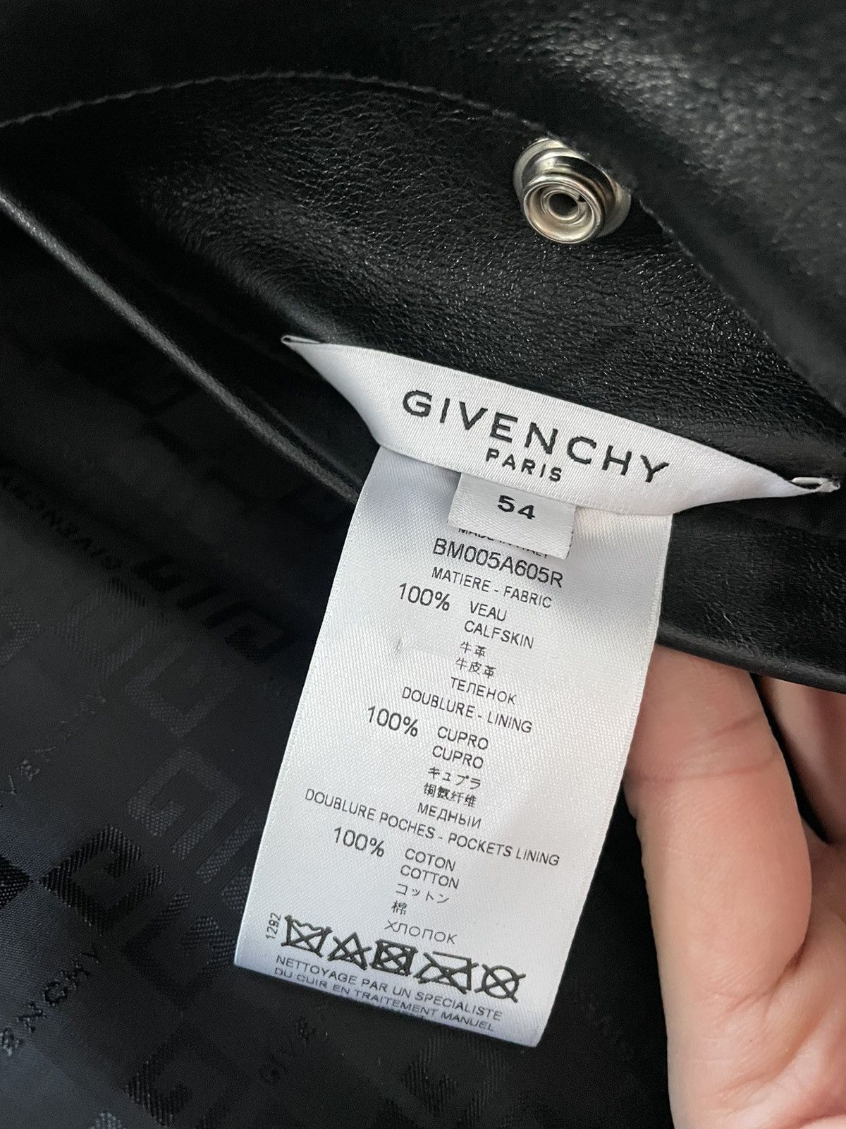 Givenchy RARE $5,500 Value Runway Givenchy DiSTRESSED Leather jacket Size XXL / US 16-18 / IT 52-54 - 7 Thumbnail