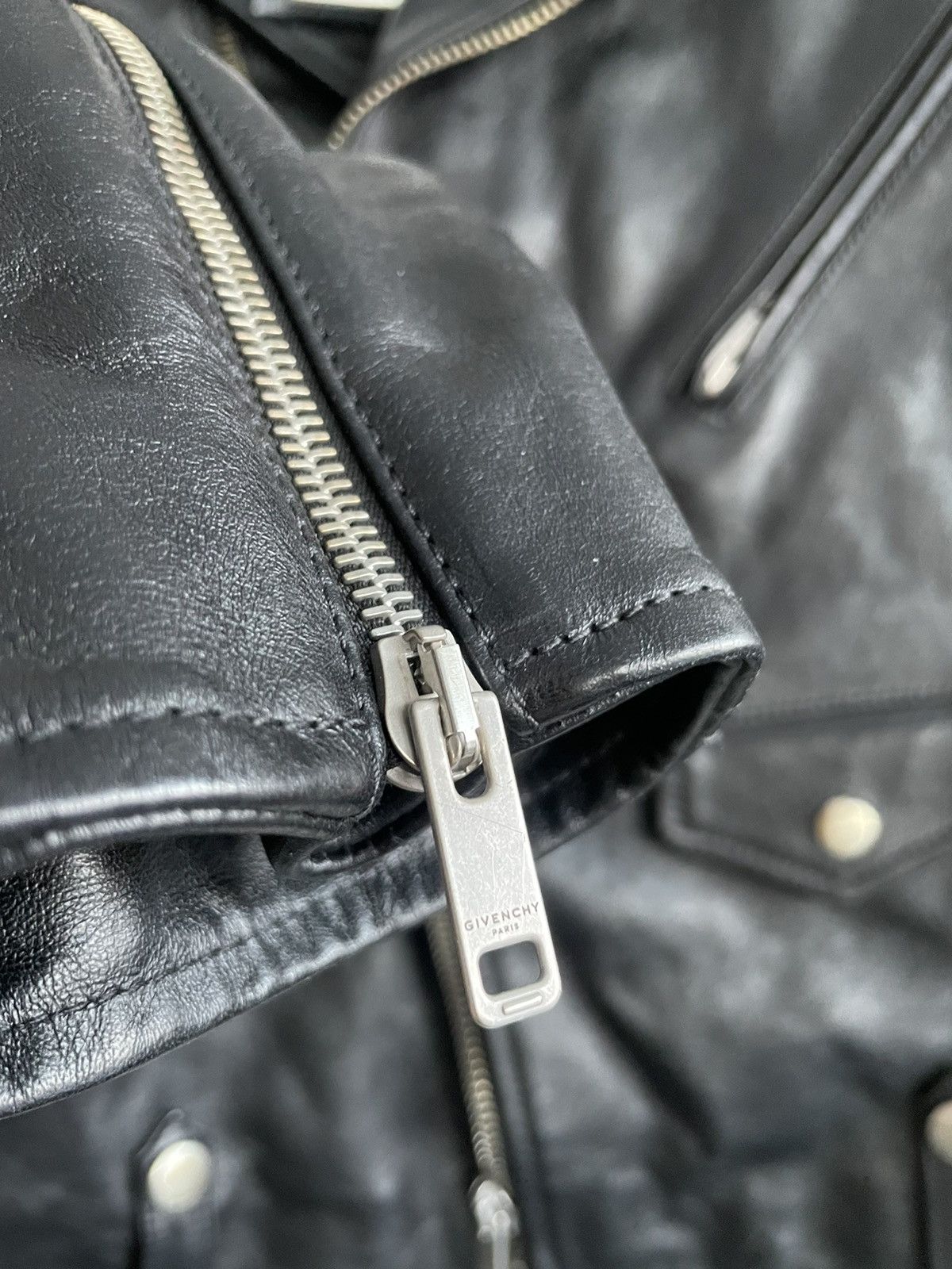 Givenchy RARE $5,500 Value Runway Givenchy DiSTRESSED Leather jacket Size XXL / US 16-18 / IT 52-54 - 10 Thumbnail