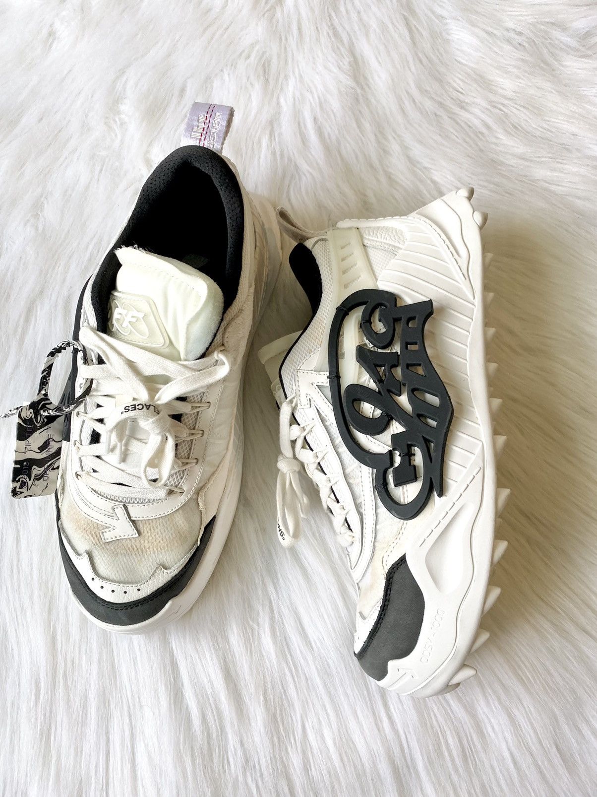 Off-White ODSY-1000 x Katsu White and Black Men’s Size 43 Off-White ODSY-1000 x Katsu Sneakers - White/Black - Men main image 3