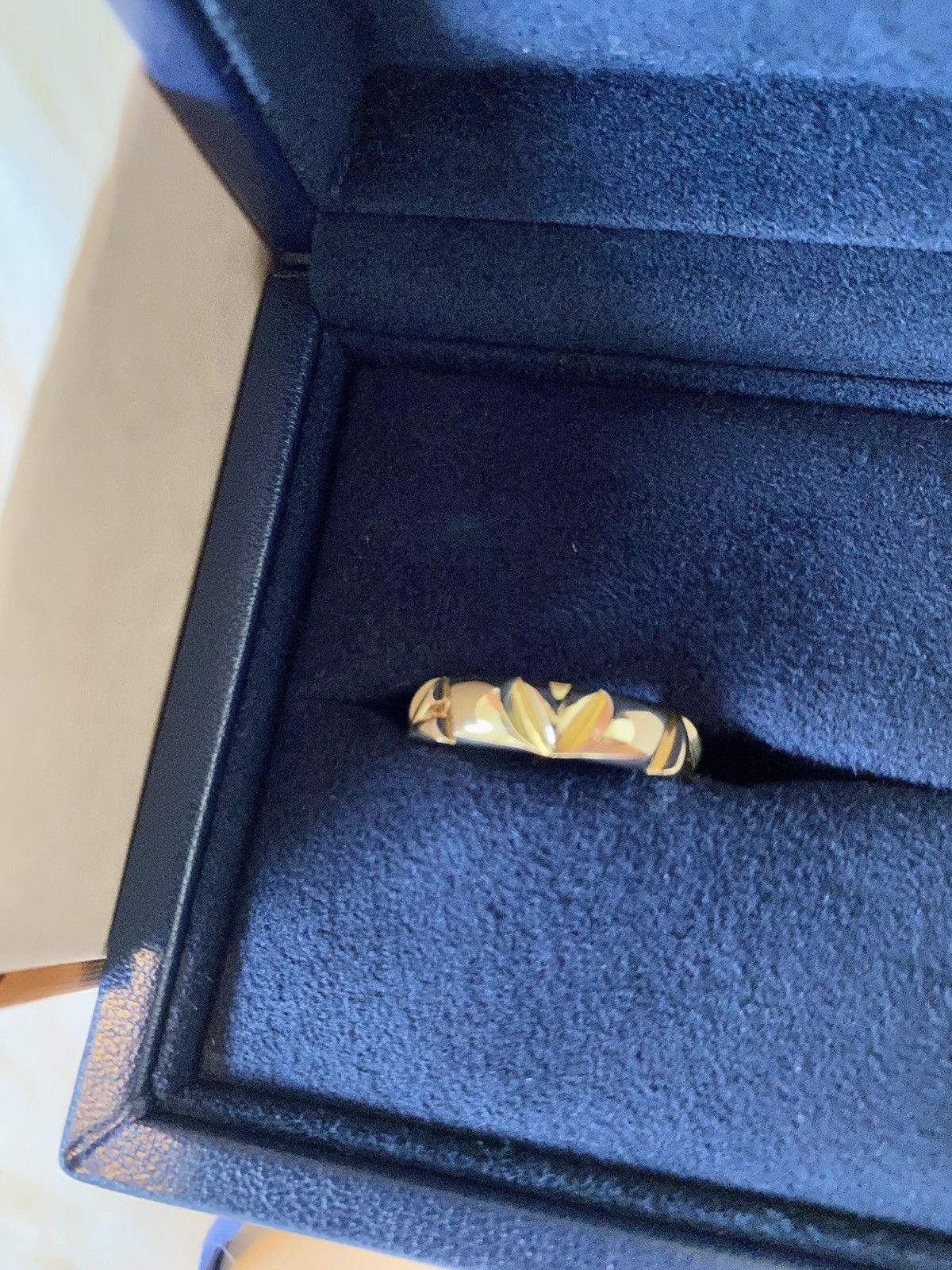 Louis Vuitton LV VOLT MULTI RING, YELLOW GOLD Size ONE SIZE - 3 Thumbnail