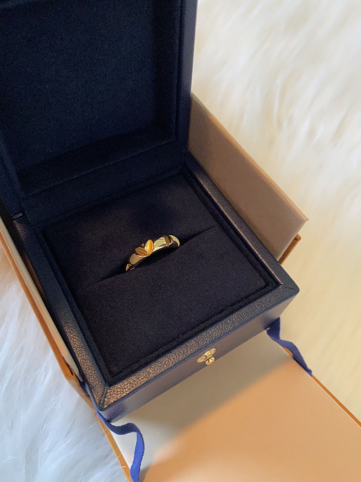 Louis Vuitton LV VOLT MULTI RING, YELLOW GOLD Size ONE SIZE - 11 Thumbnail