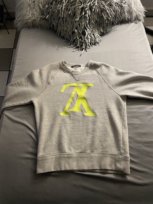 Louis Vuitton Louis Vuitton Upside Down Logo Embroidered Tee, Grailed