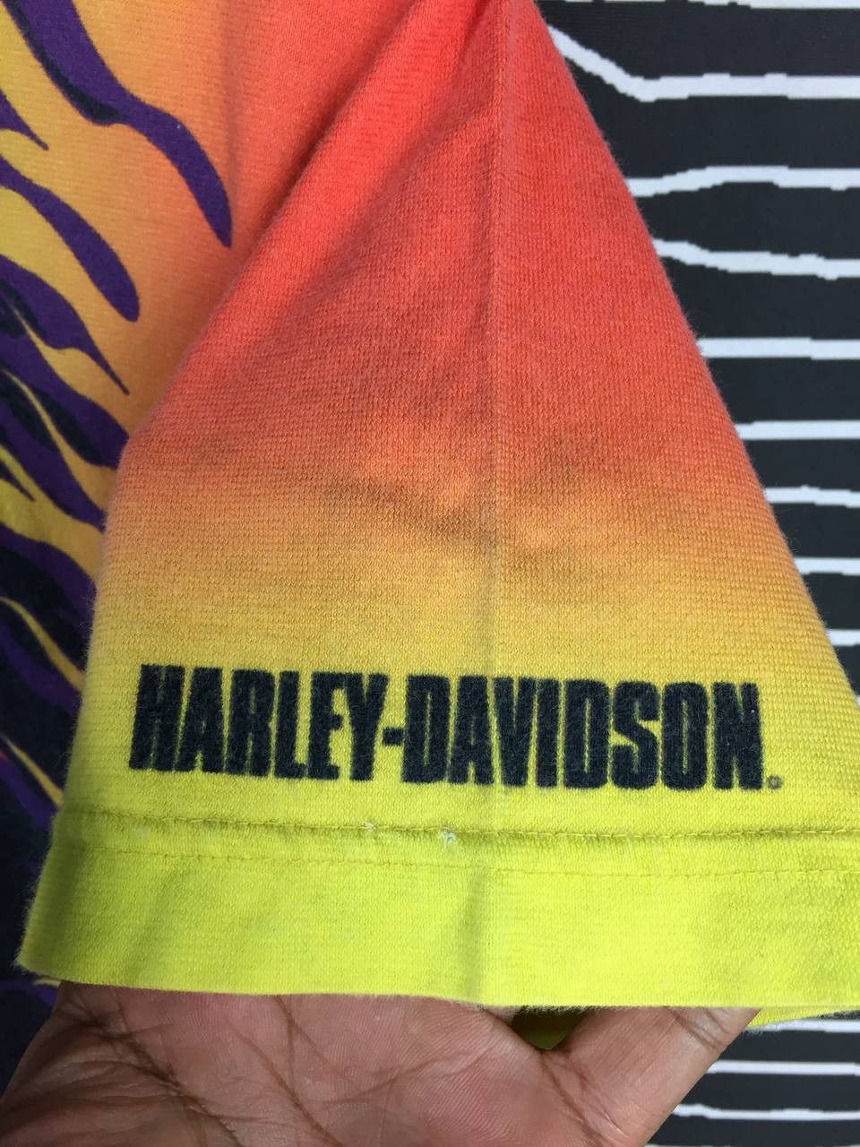Harley Davidson Vtg 00s Harley Davidson Flame Design Full Print Tee Size US M / EU 48-50 / 2 - 4 Thumbnail