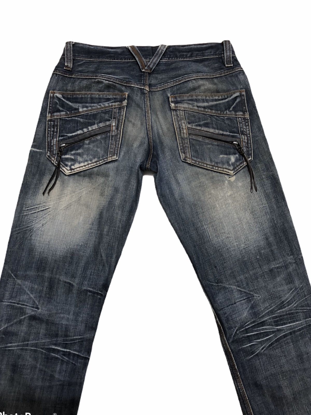 Japanese Brand ❌ON SALE❌ 90’s Distressed Ripped Jeans Dirty Design Size US 31 - 6 Thumbnail