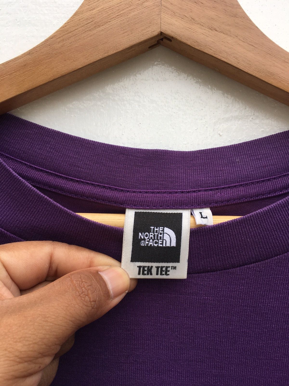 The North Face Vintage The North Face Spellout Tshirt Size US L / EU 52-54 / 3 - 8 Thumbnail