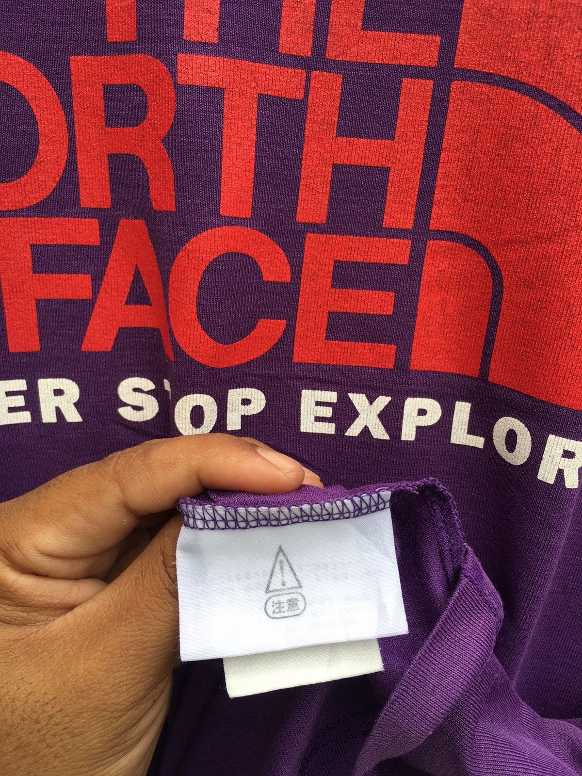 The North Face Vintage The North Face Spellout Tshirt Size US L / EU 52-54 / 3 - 12 Thumbnail