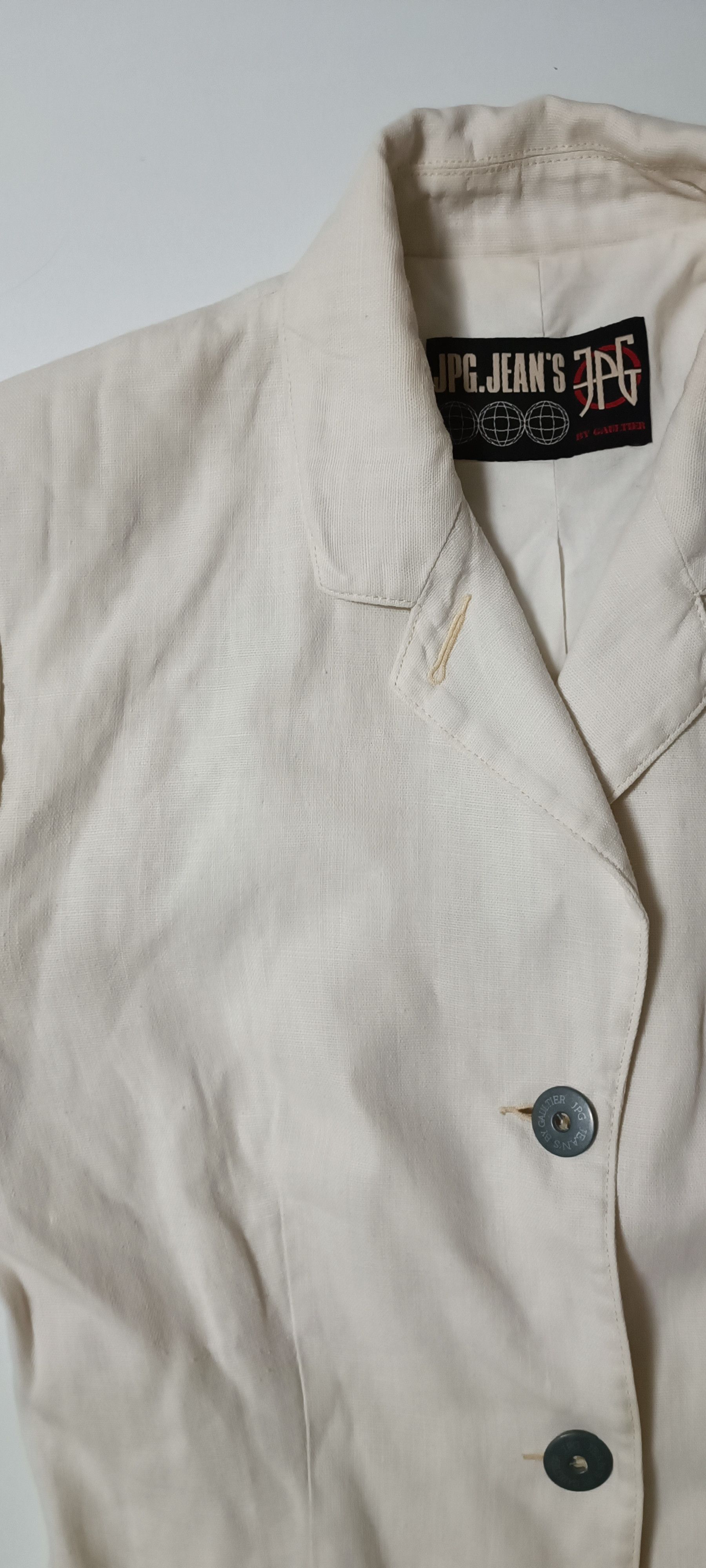 Jean Paul Gaultier Ecru linen jacket with shoulder pads. 90's Size US S / EU 44-46 / 1 - 18 Thumbnail