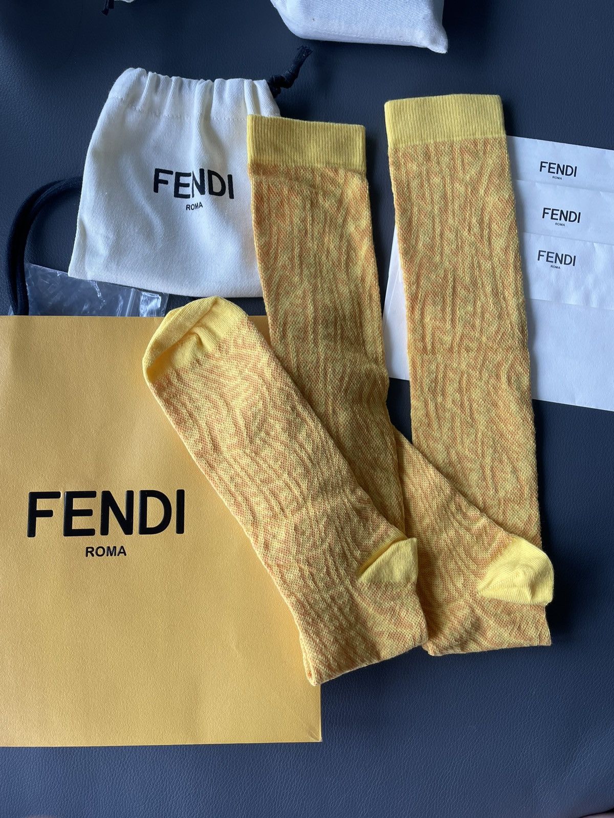 Fendi Brand New Super Runway FF Logo Fendi Socks Size ONE SIZE - 15 Thumbnail