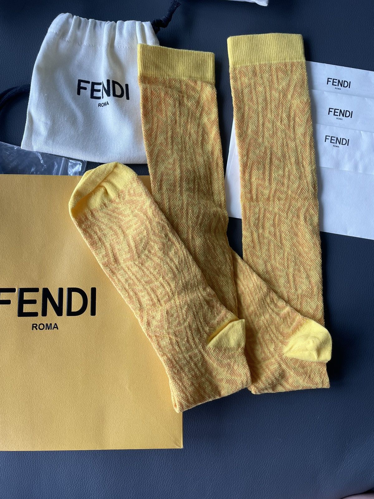 Fendi Brand New Super Runway FF Logo Fendi Socks Size ONE SIZE - 10 Thumbnail