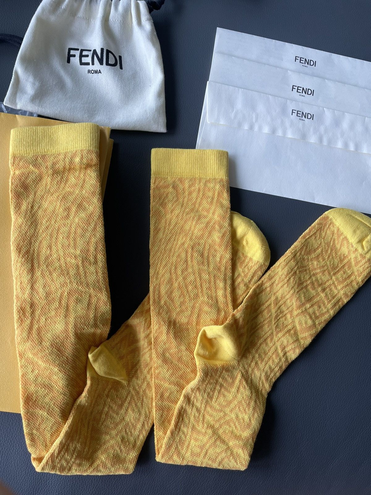 Fendi Brand New Super Runway FF Logo Fendi Socks Size ONE SIZE - 8 Thumbnail