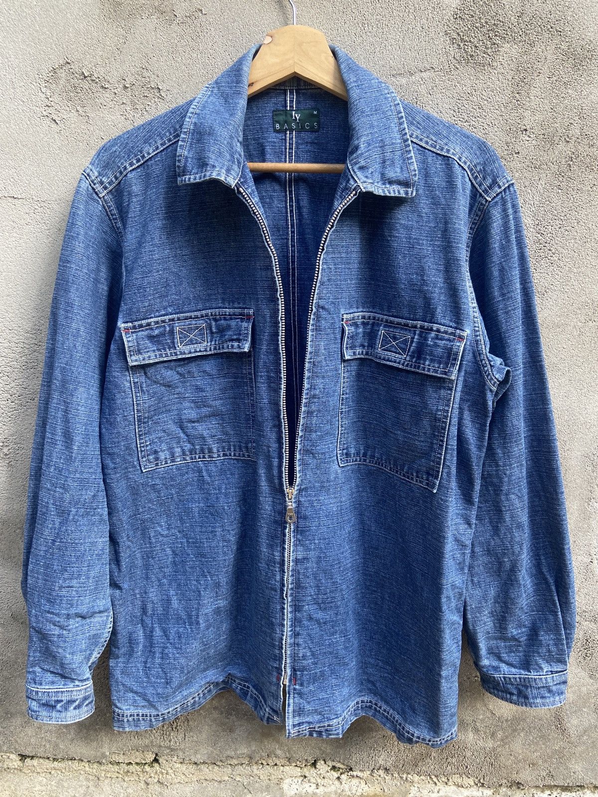 IY Basics Double Pockets Zip Up Denim Jacket