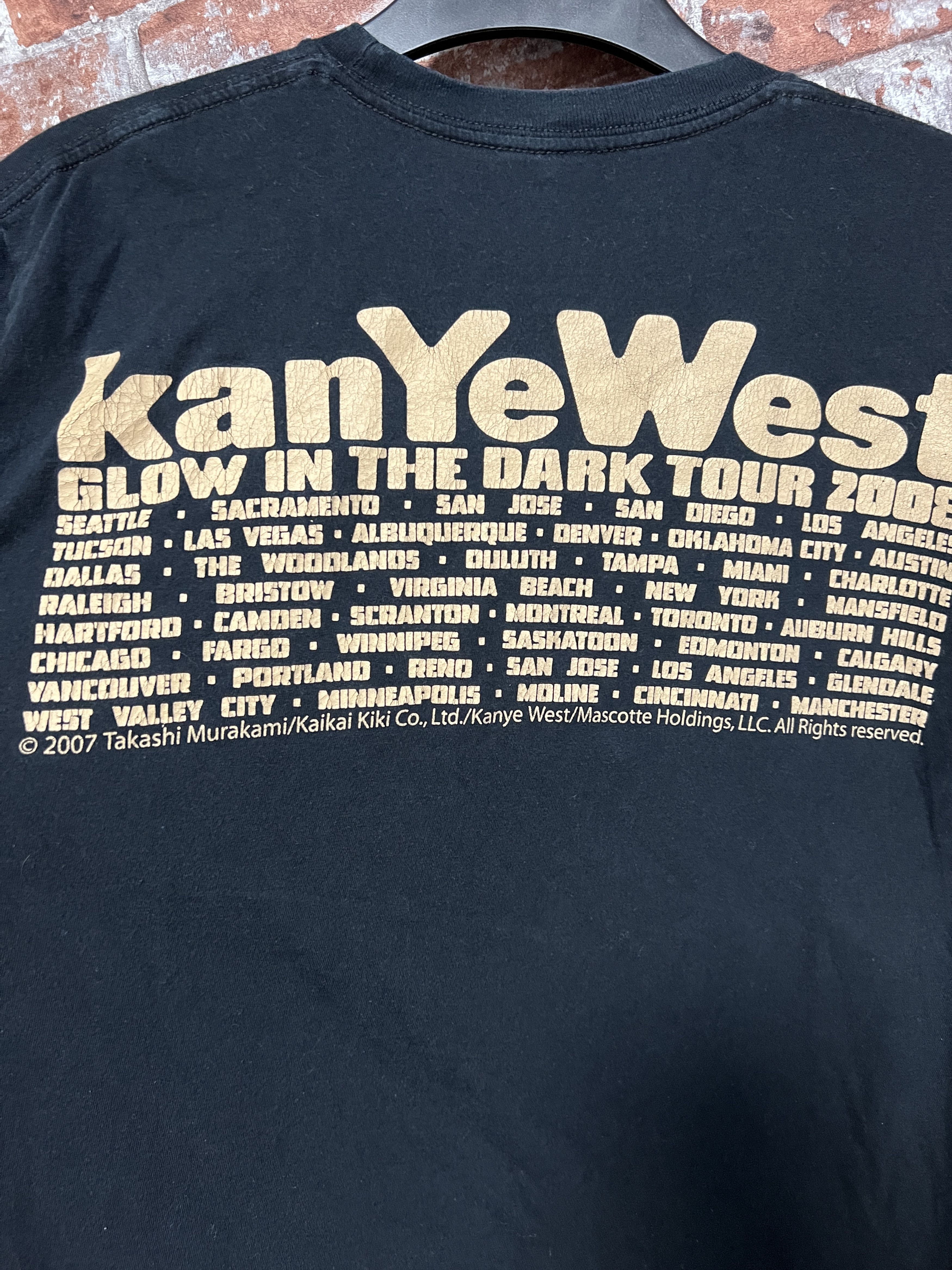 Band Tees Vintage 2007 Kanye West Rap Glow in the Dark Tour T-shirt Size US M / EU 48-50 / 2 - 14 Thumbnail