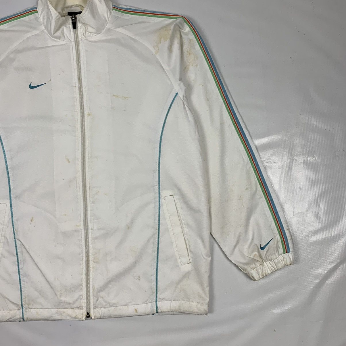 Nike Vintage Nike Sports Style Windbreaker Jacket Size US M / EU 48-50 / 2 - 3 Thumbnail