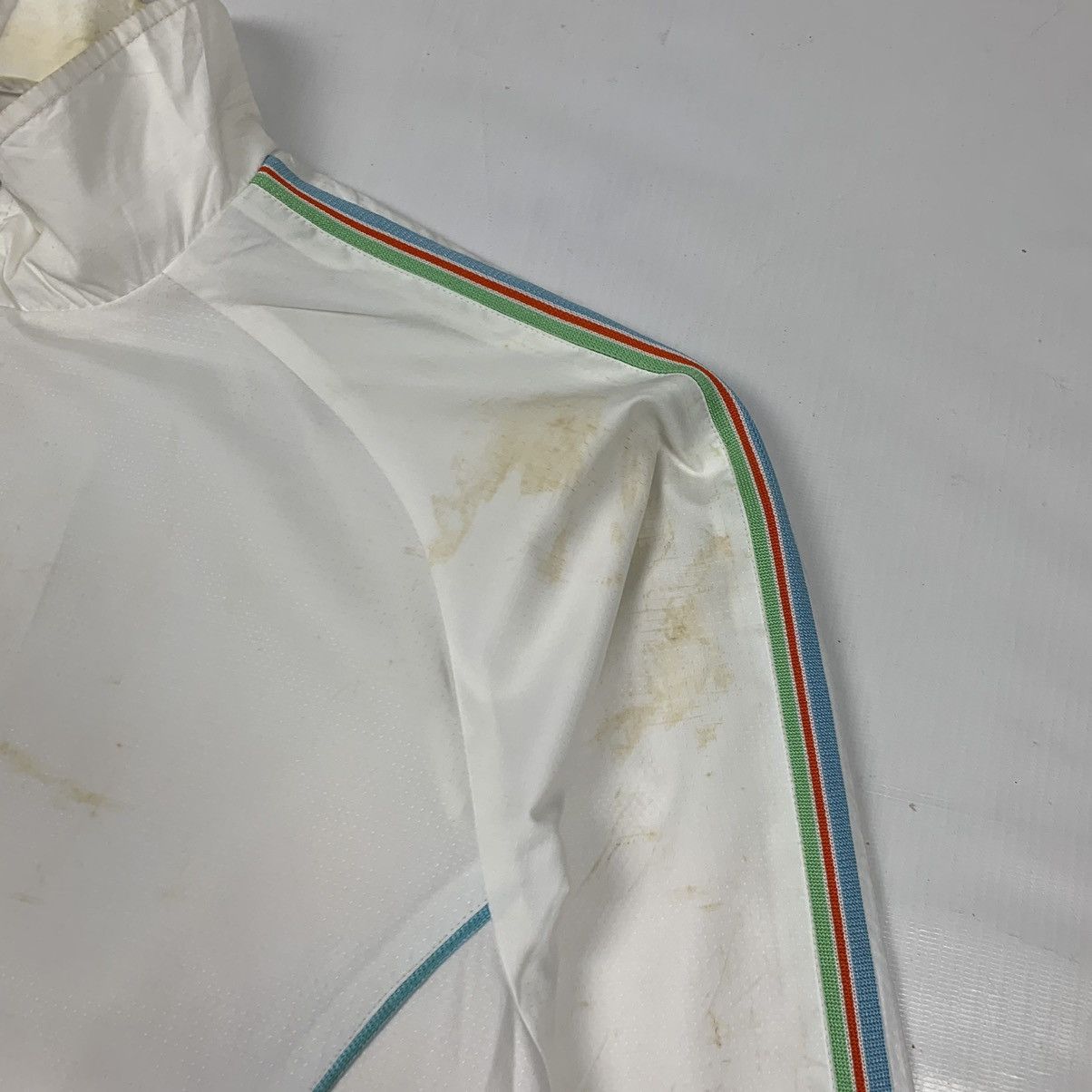 Nike Vintage Nike Sports Style Windbreaker Jacket Size US M / EU 48-50 / 2 - 12 Thumbnail
