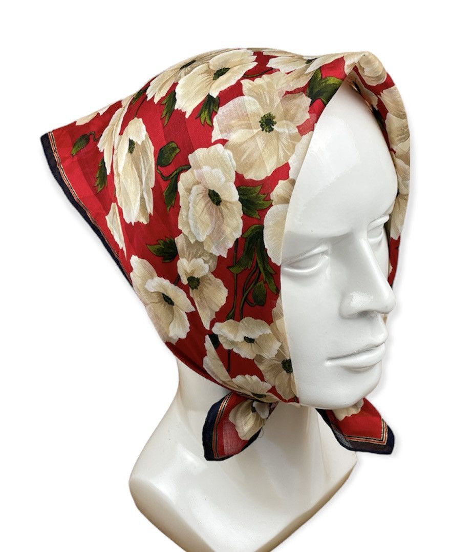 YVES SAINT LAURENT BANDANA HANDKERCHIEF NECKERCHIEF- HC 0537