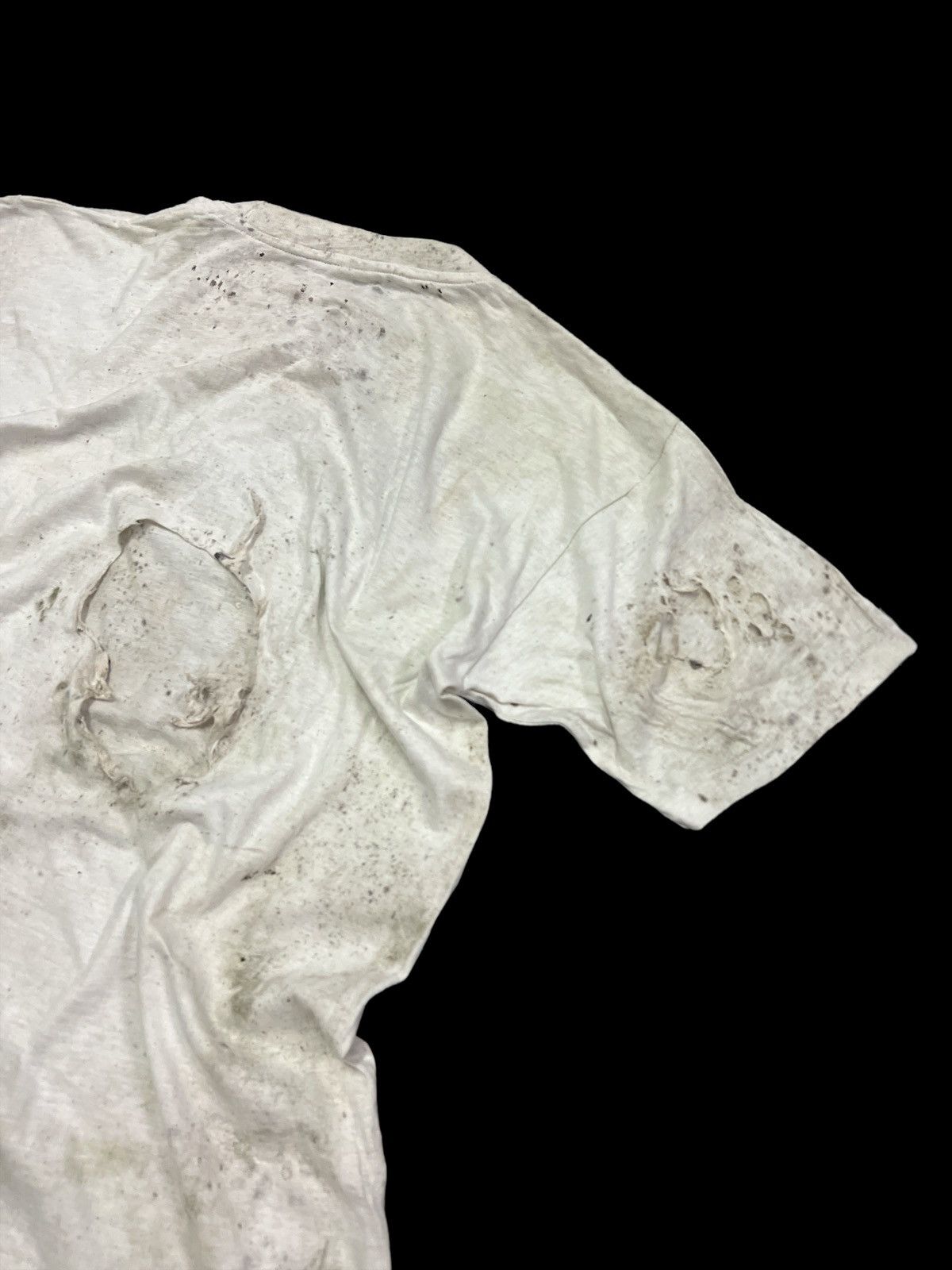 Vintage THRASHED BLANK WHITR TEE GRUNGE Size US L / EU 52-54 / 3 - 5 Thumbnail