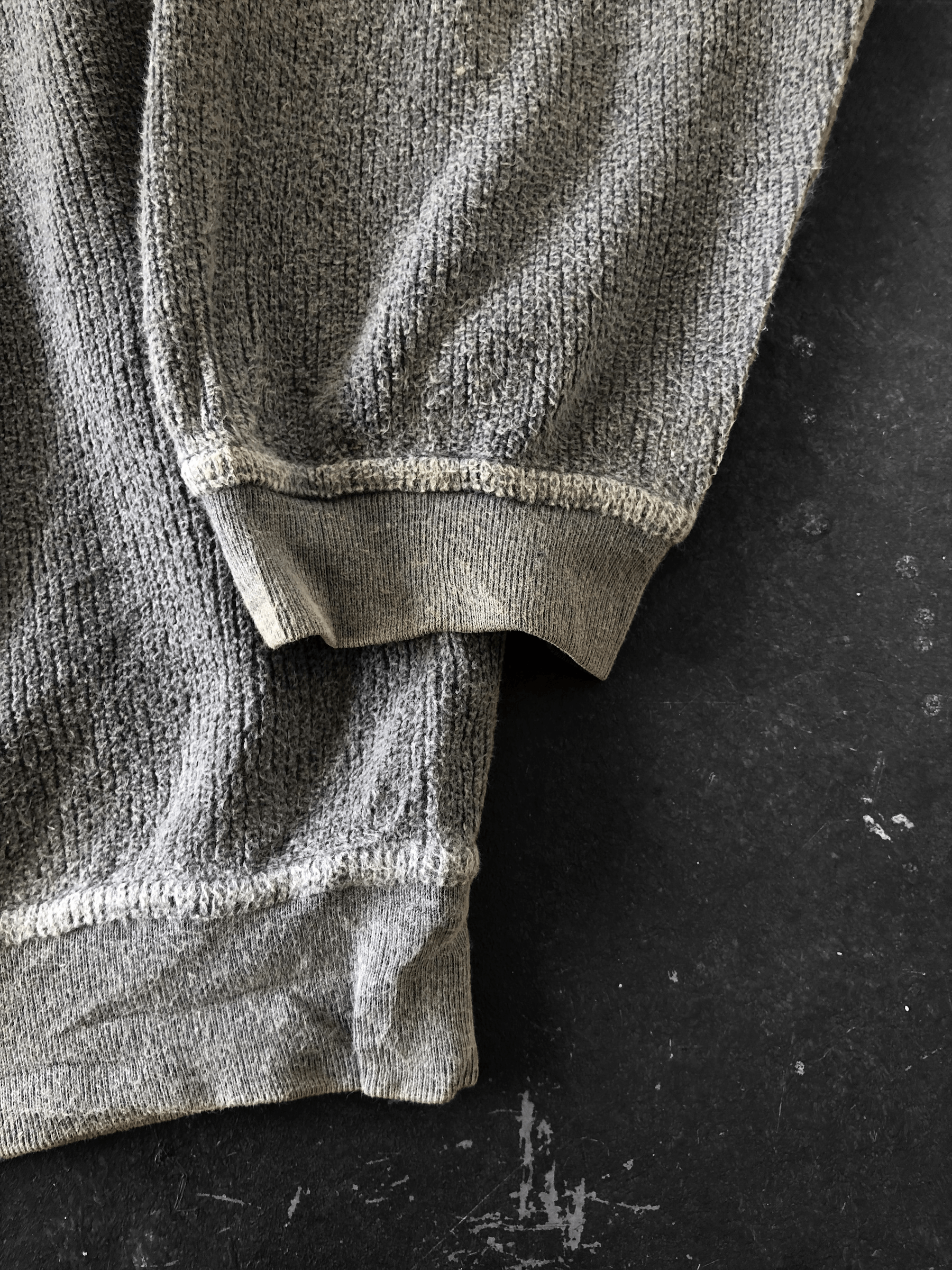 Armani × Giorgio Armani × Vintage VINTAGE 90’S ARMANI JEANS PULLOVER SWEATER RELAXED FIT Size US L / EU 52-54 / 3 - 5 Thumbnail