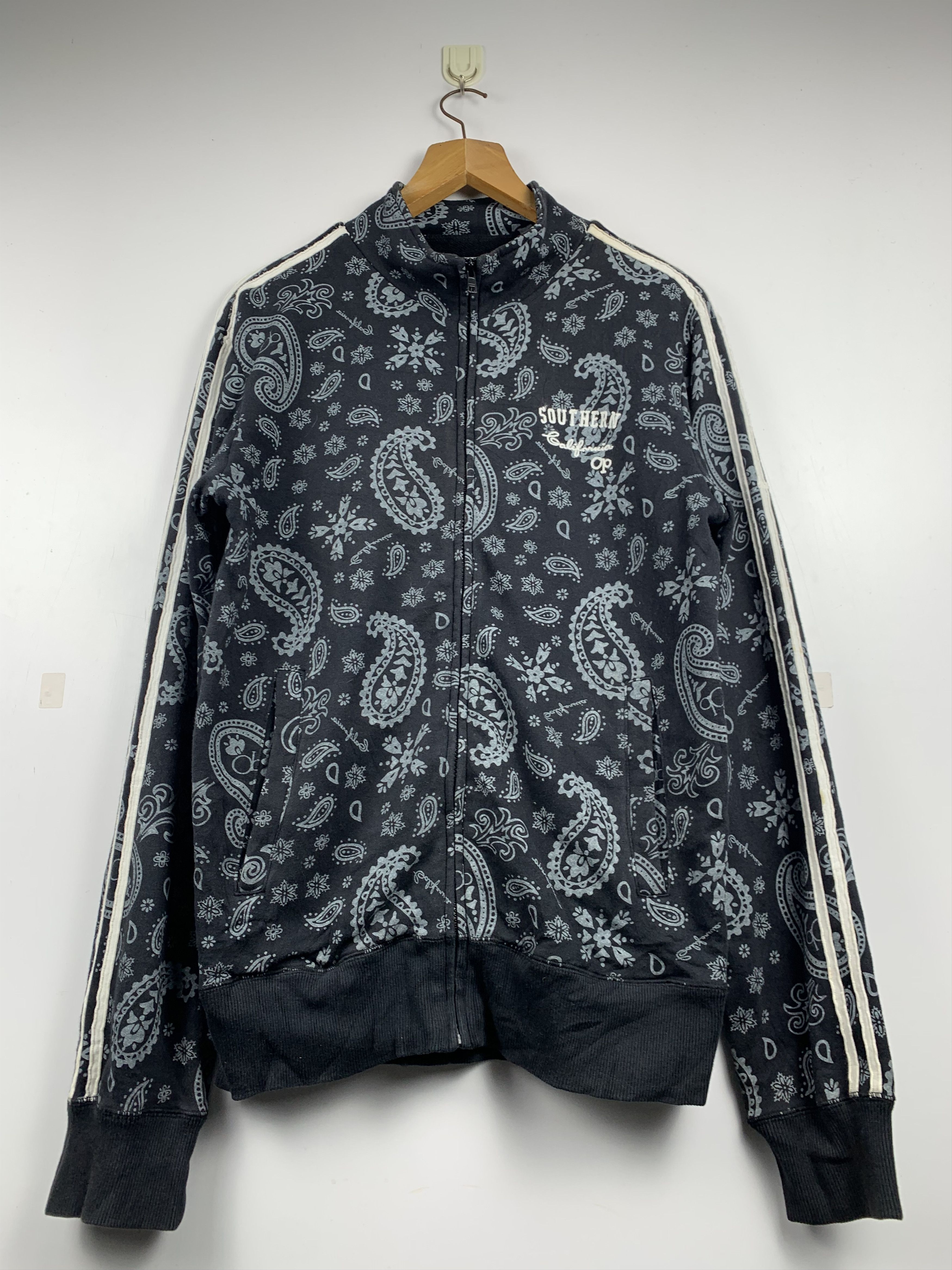 Ocean Pacific × Vintage Vintage Ocean Pacific Paisley Bandana Zipper ...