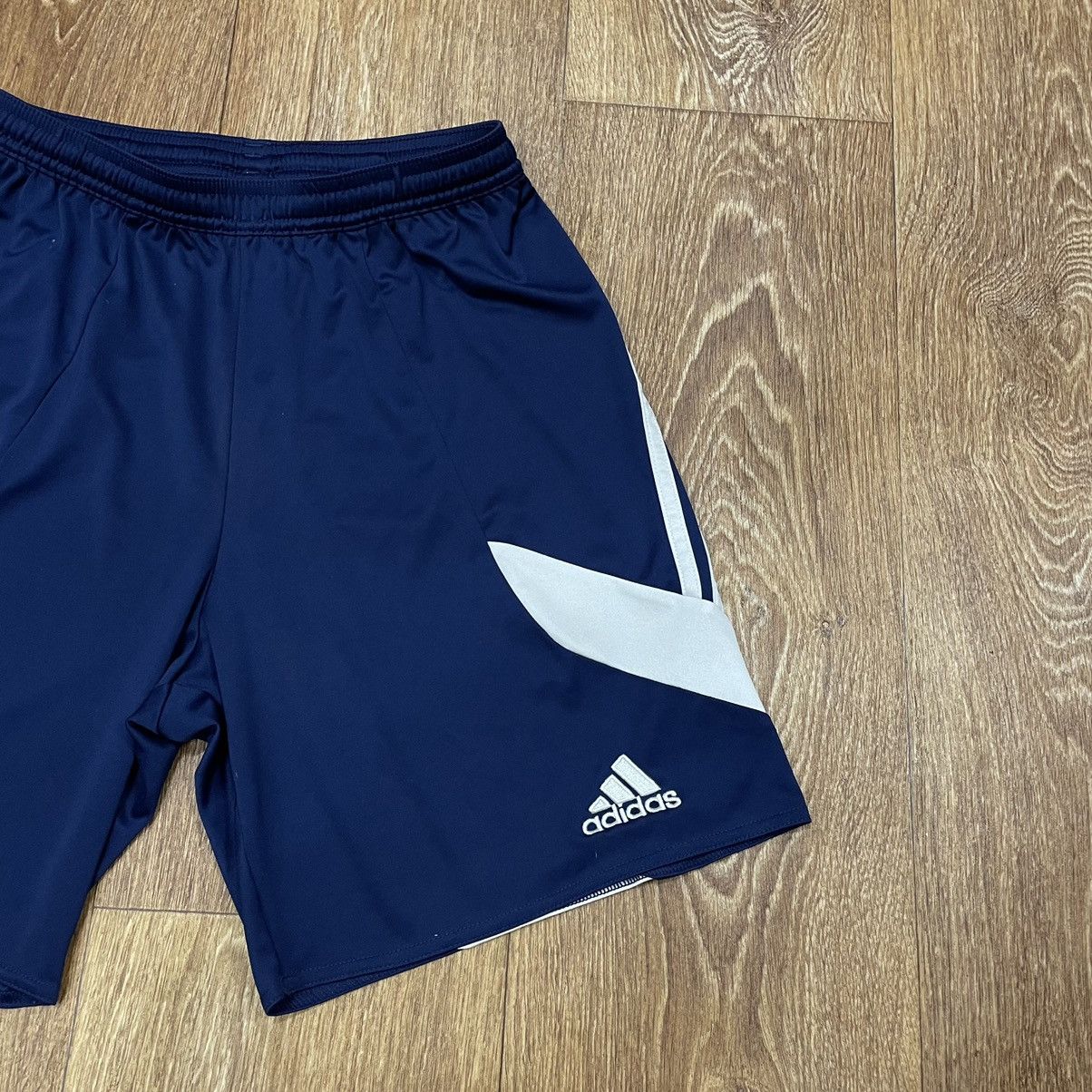 Adidas Vintage Adidas shorts streetwear y2k style casual S Size US 30 / EU 46 - 3 Thumbnail