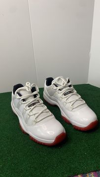 Jordan 11 hot sale red bottoms