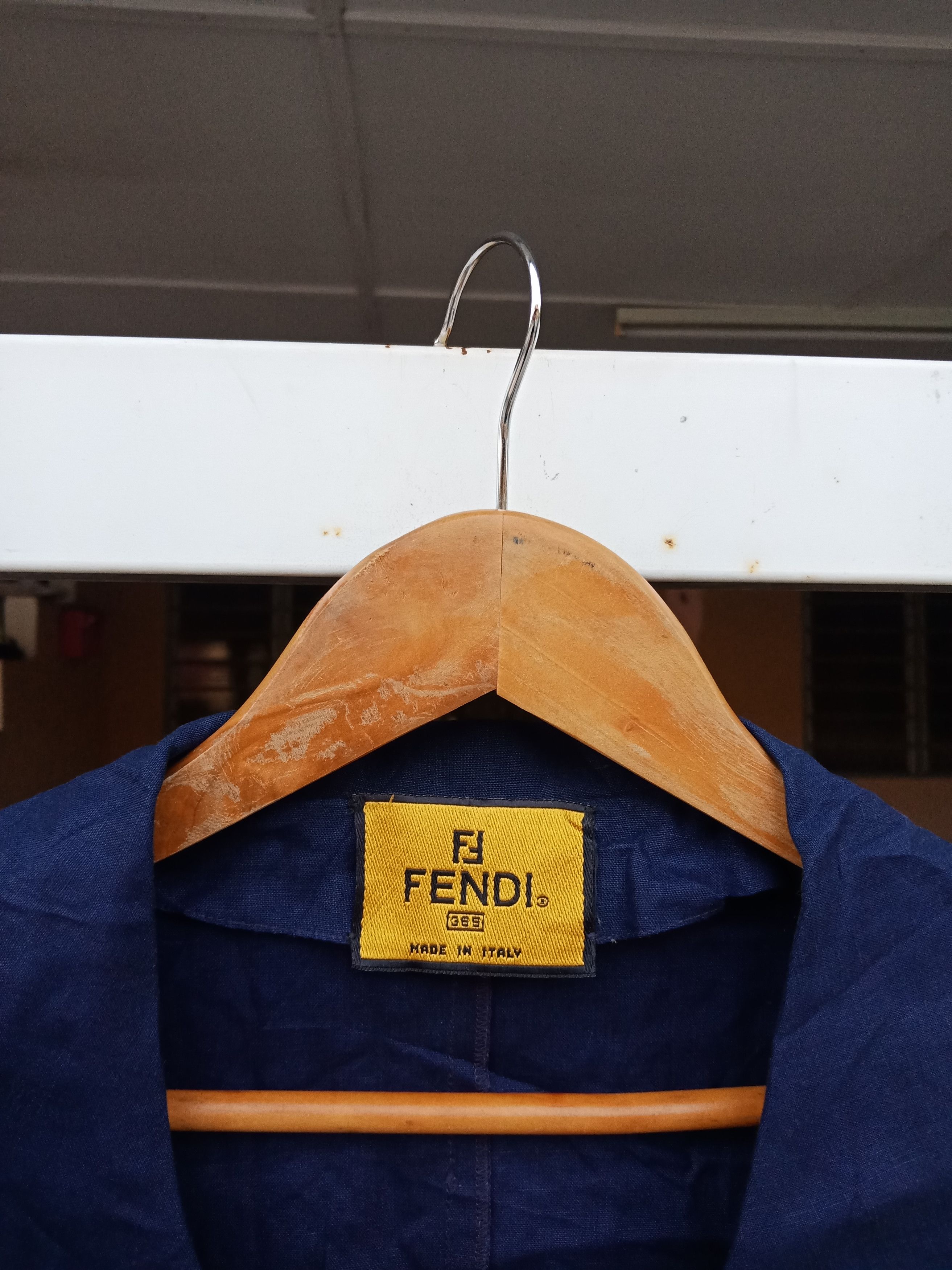 Fendi Luxury Fendi Shirt Made in Italy Size M / US 6-8 / IT 42-44 - 7 Thumbnail