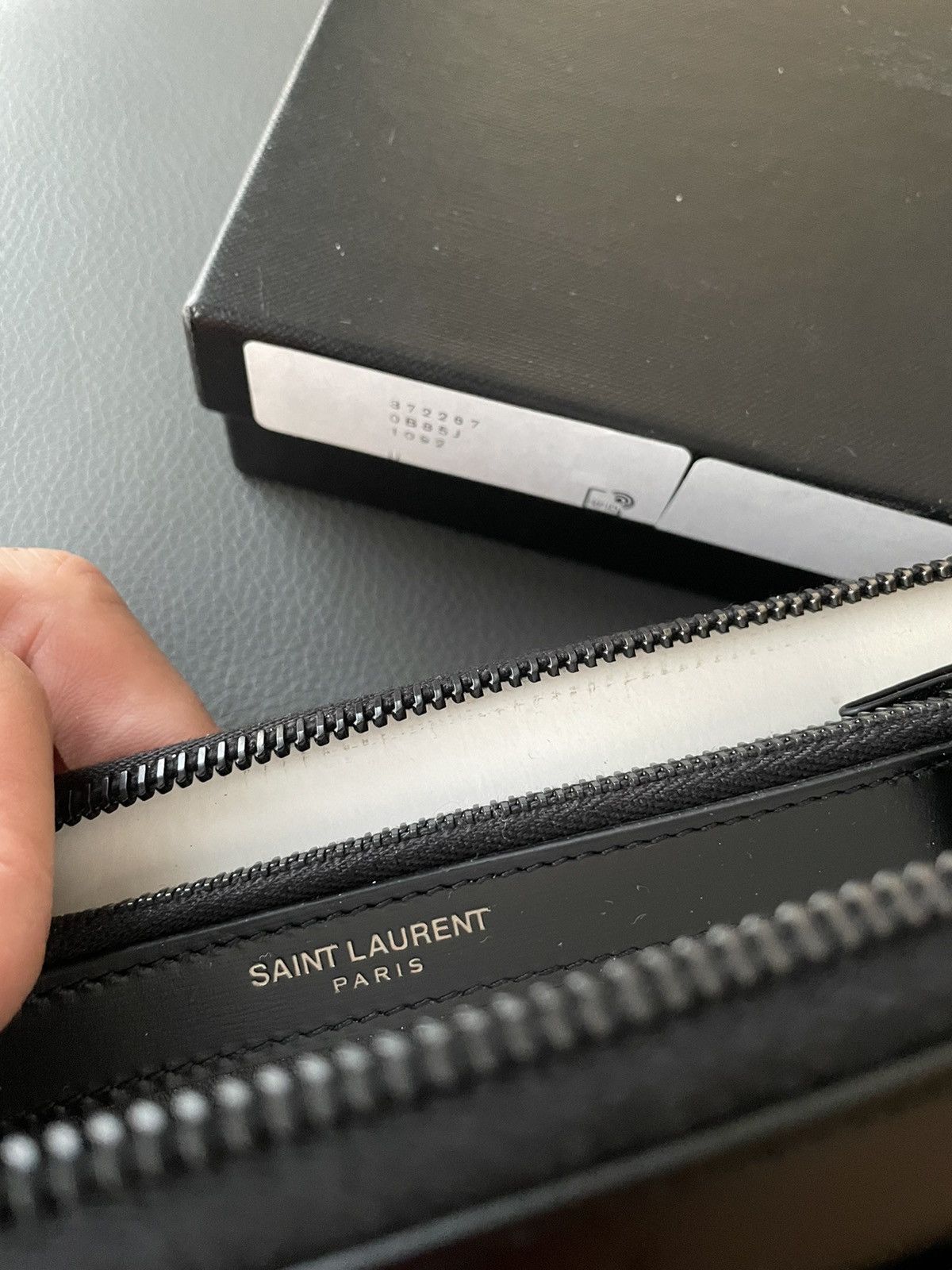 Hedi Slimane × Saint Laurent Paris × Yves Saint Laurent Limited Edition Runway Saint Laurent All Black Wallet Size ONE SIZE - 14 Thumbnail