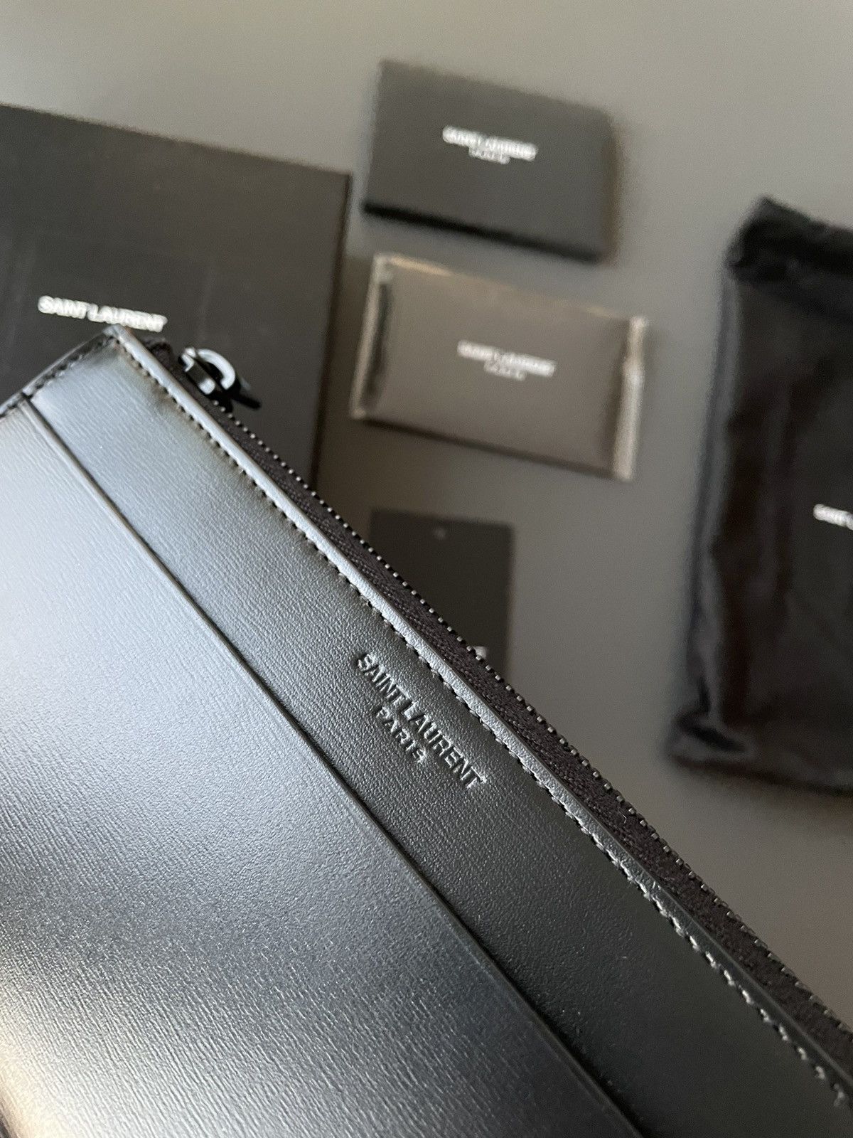 Hedi Slimane × Saint Laurent Paris × Yves Saint Laurent Limited Edition Runway Saint Laurent All Black Wallet Size ONE SIZE - 10 Thumbnail