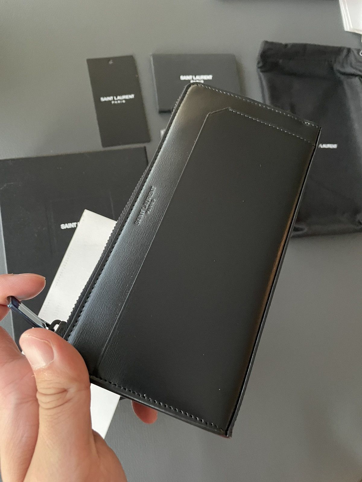 Hedi Slimane × Saint Laurent Paris × Yves Saint Laurent Limited Edition Runway Saint Laurent All Black Wallet Size ONE SIZE - 6 Thumbnail