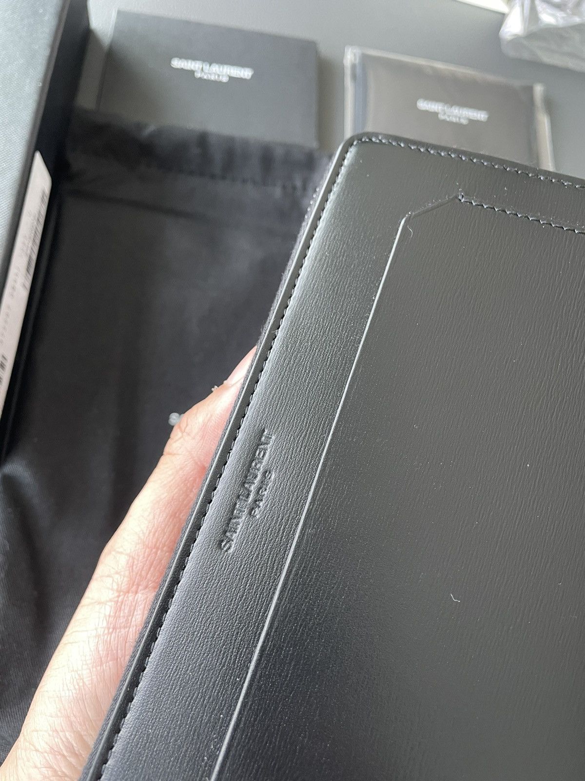 Hedi Slimane × Saint Laurent Paris × Yves Saint Laurent Limited Edition Runway Saint Laurent All Black Wallet Size ONE SIZE - 15 Thumbnail