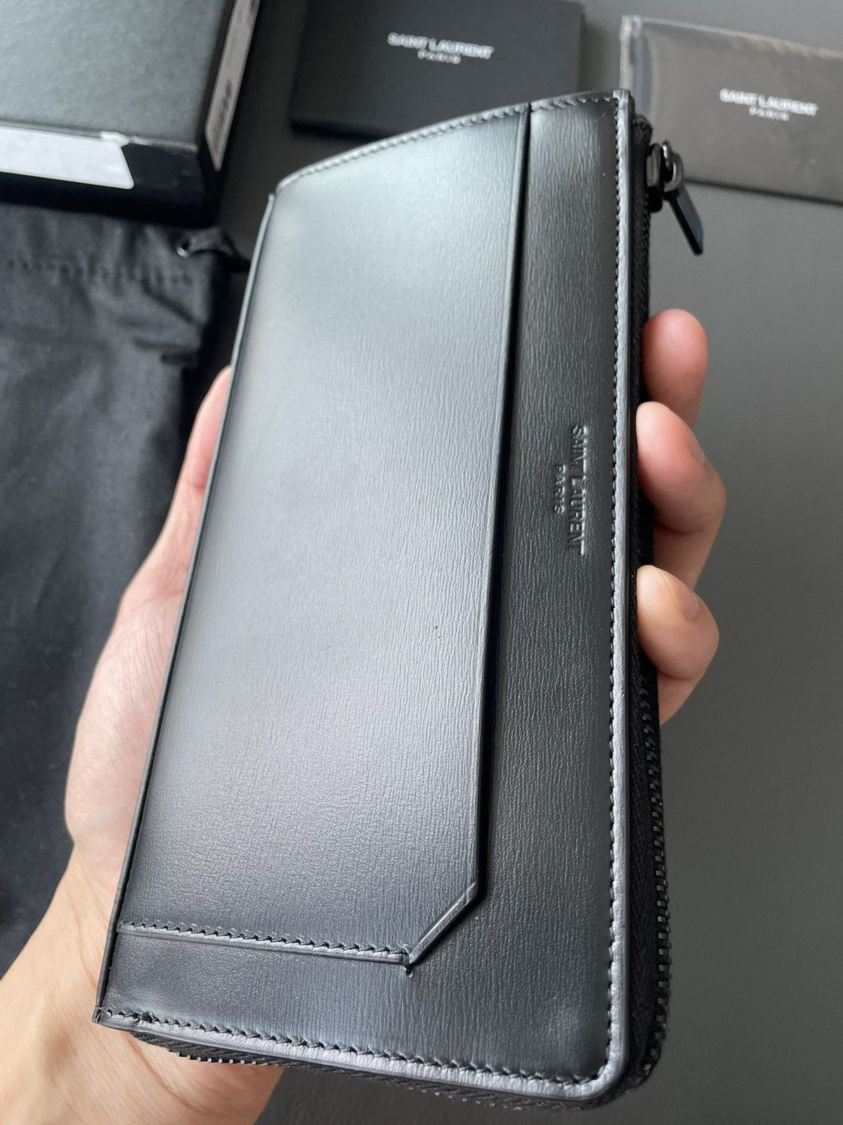 Hedi Slimane × Saint Laurent Paris × Yves Saint Laurent Limited Edition Runway Saint Laurent All Black Wallet Size ONE SIZE - 3 Thumbnail