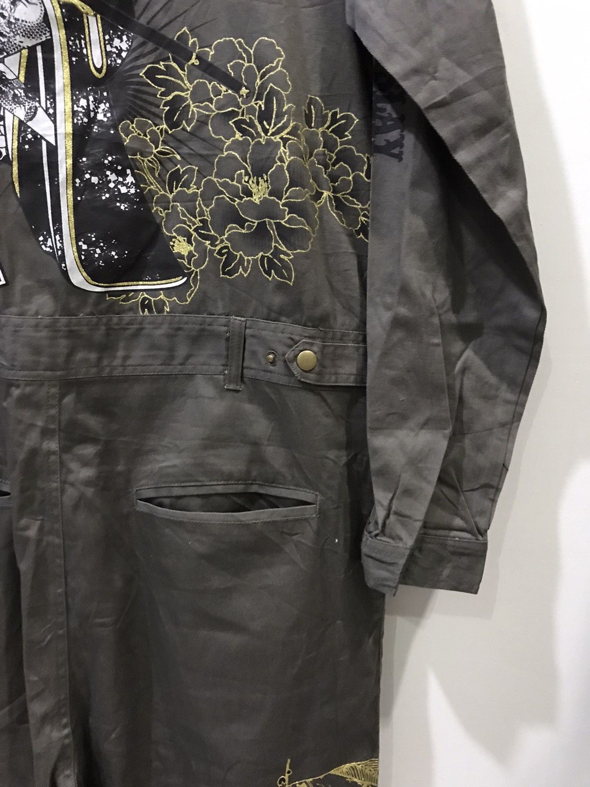 Karakuri Tamashii DIVINE RETRIBUTION Japan Big Samurai Girl Print Coverall Size US 41 - 13 Thumbnail