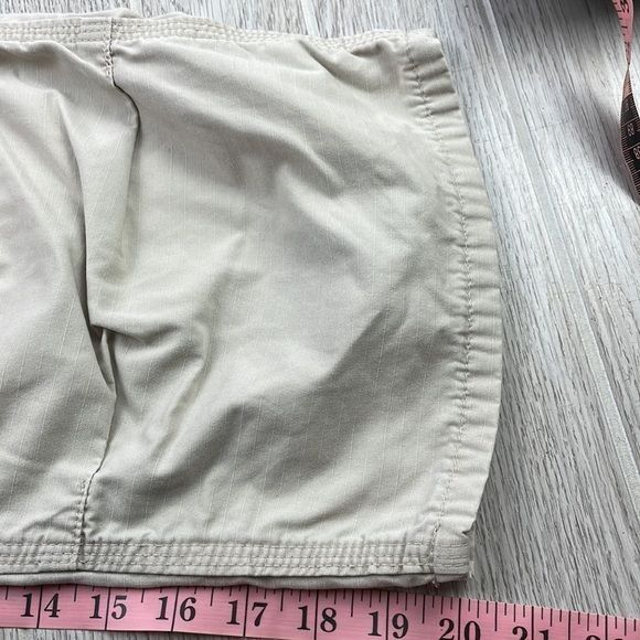 Carhartt Carhartt Women's Khaki Cargo Capri pants. Grailed