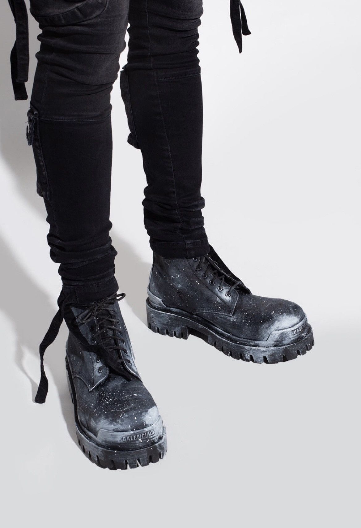 Balenciaga × Designer × Streetwear Balenciaga Painted Lace