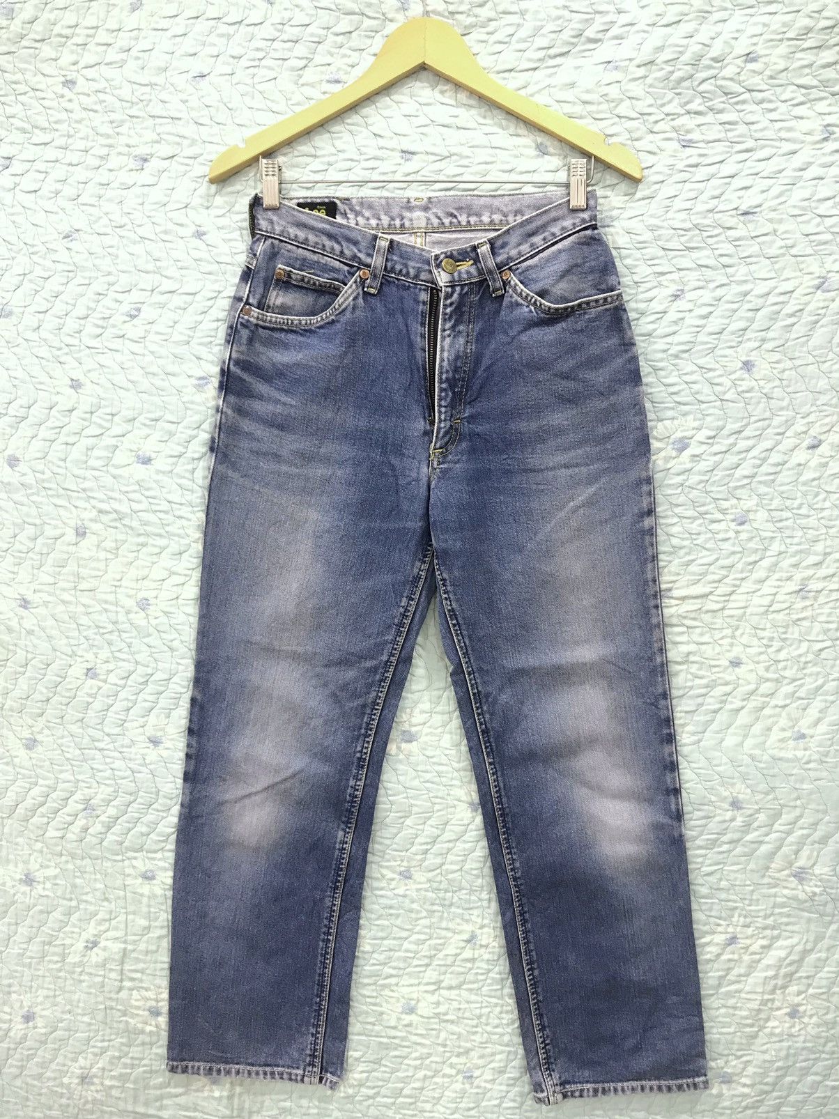 C4. VINTAGE LEE RIDER