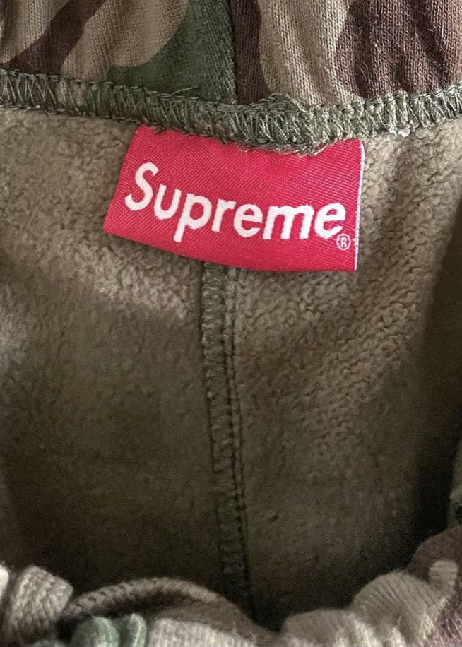 Supreme Supreme SS21 Green Woodland Camo Sweatpants Size US 34 / EU 50 - 5 Thumbnail